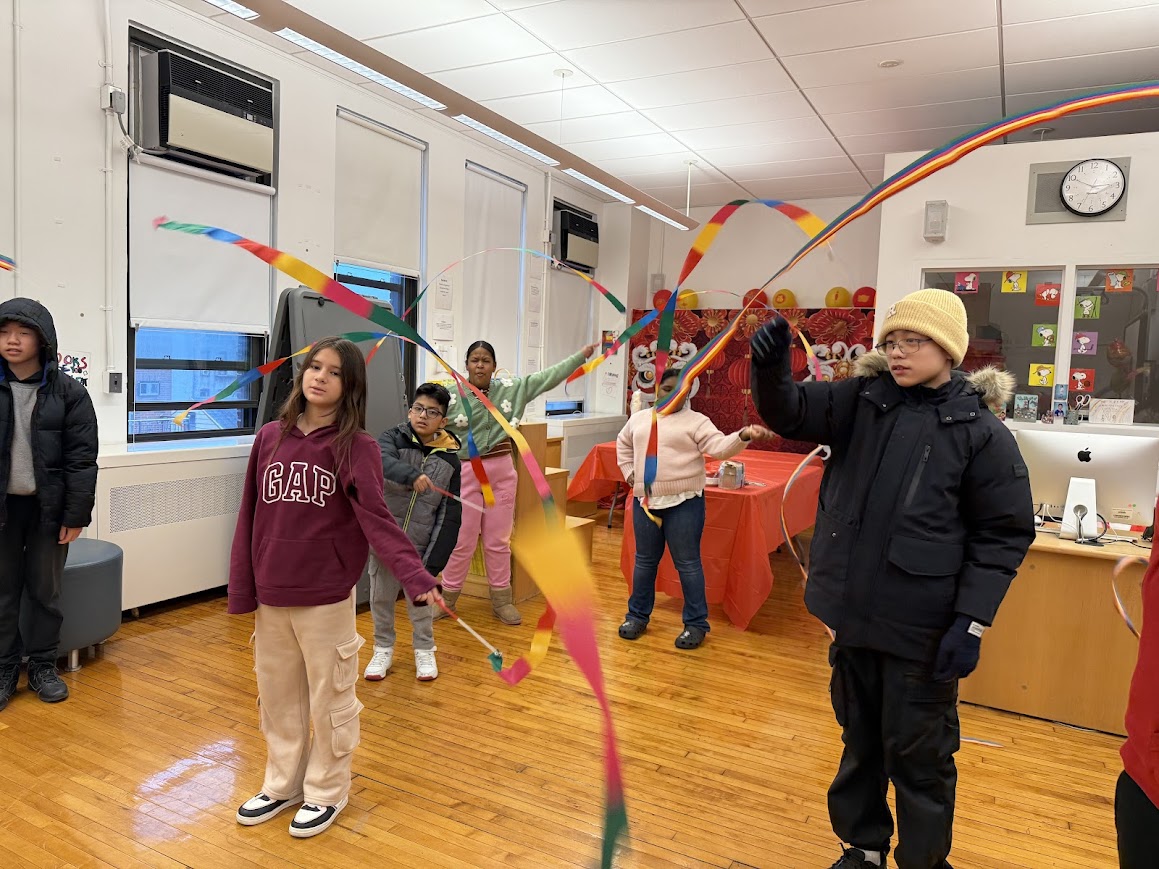 Students during holiday family decoration workshop