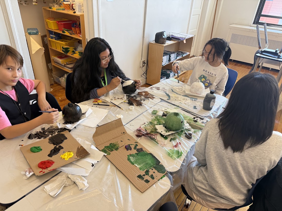 Students during holiday family decoration workshop