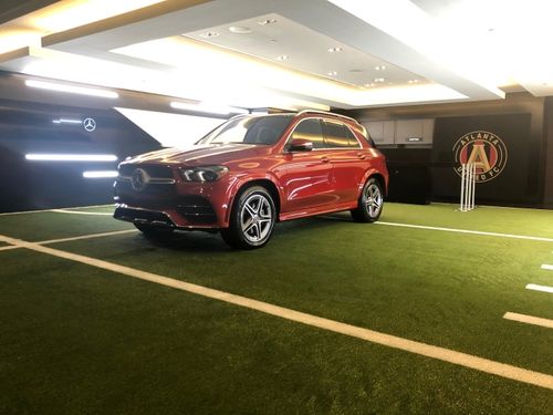 Mercedes Benz Stadium Lounge