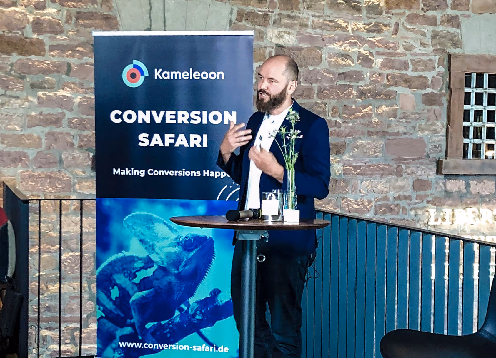 Adrien Guenther AT Internet