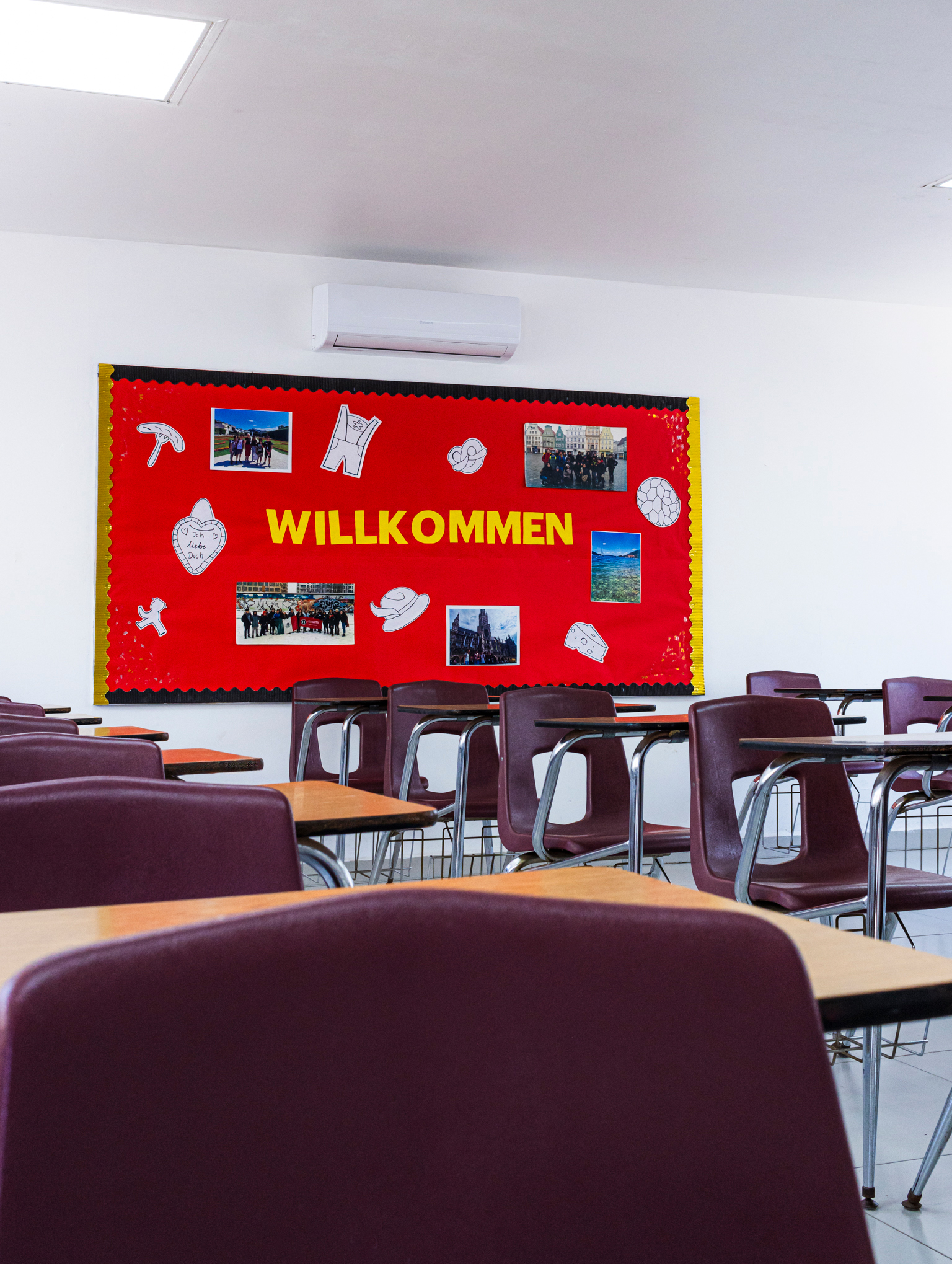 image of a digital literacy class in a modern setting