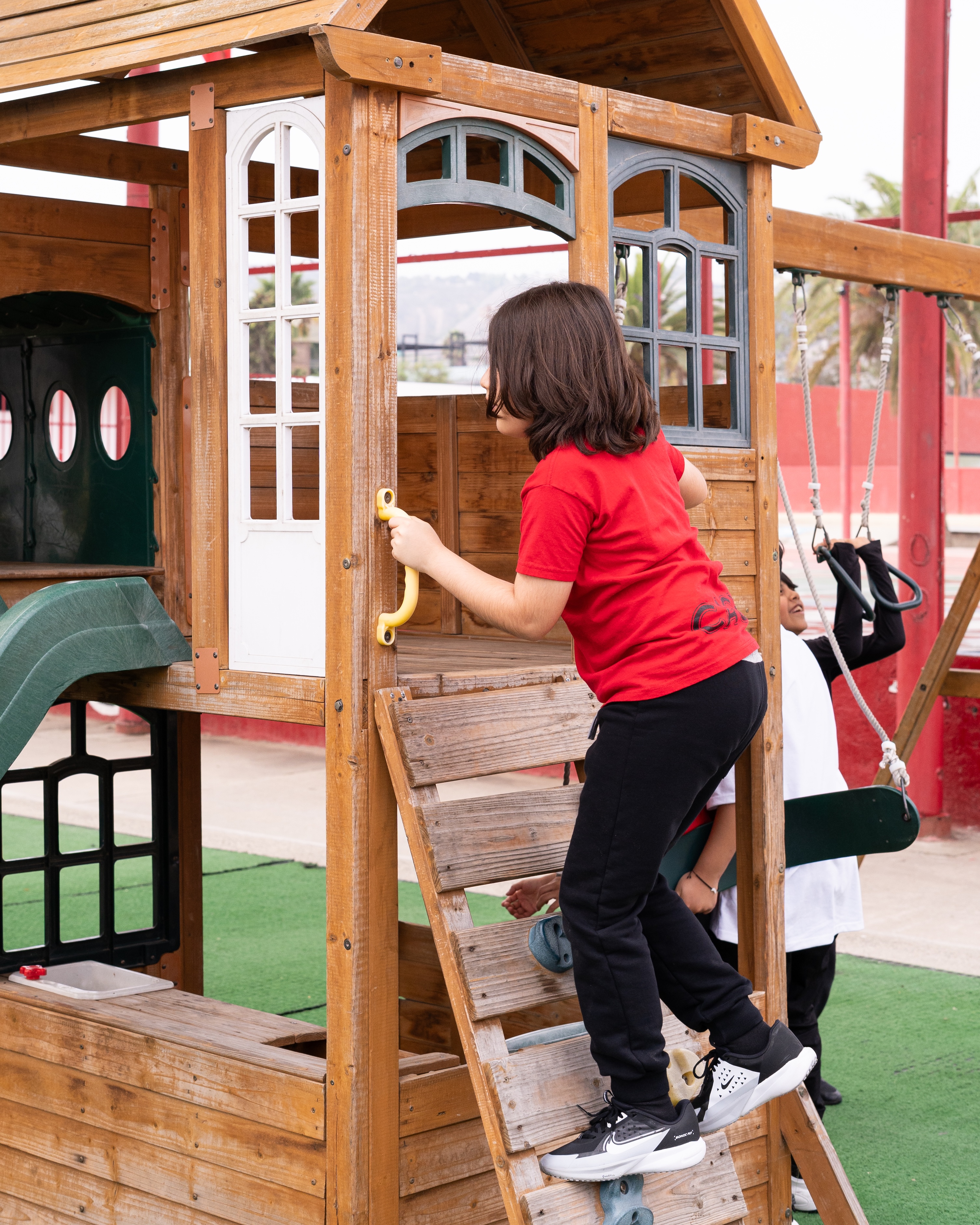 image of ai learning with modern classroom engagement