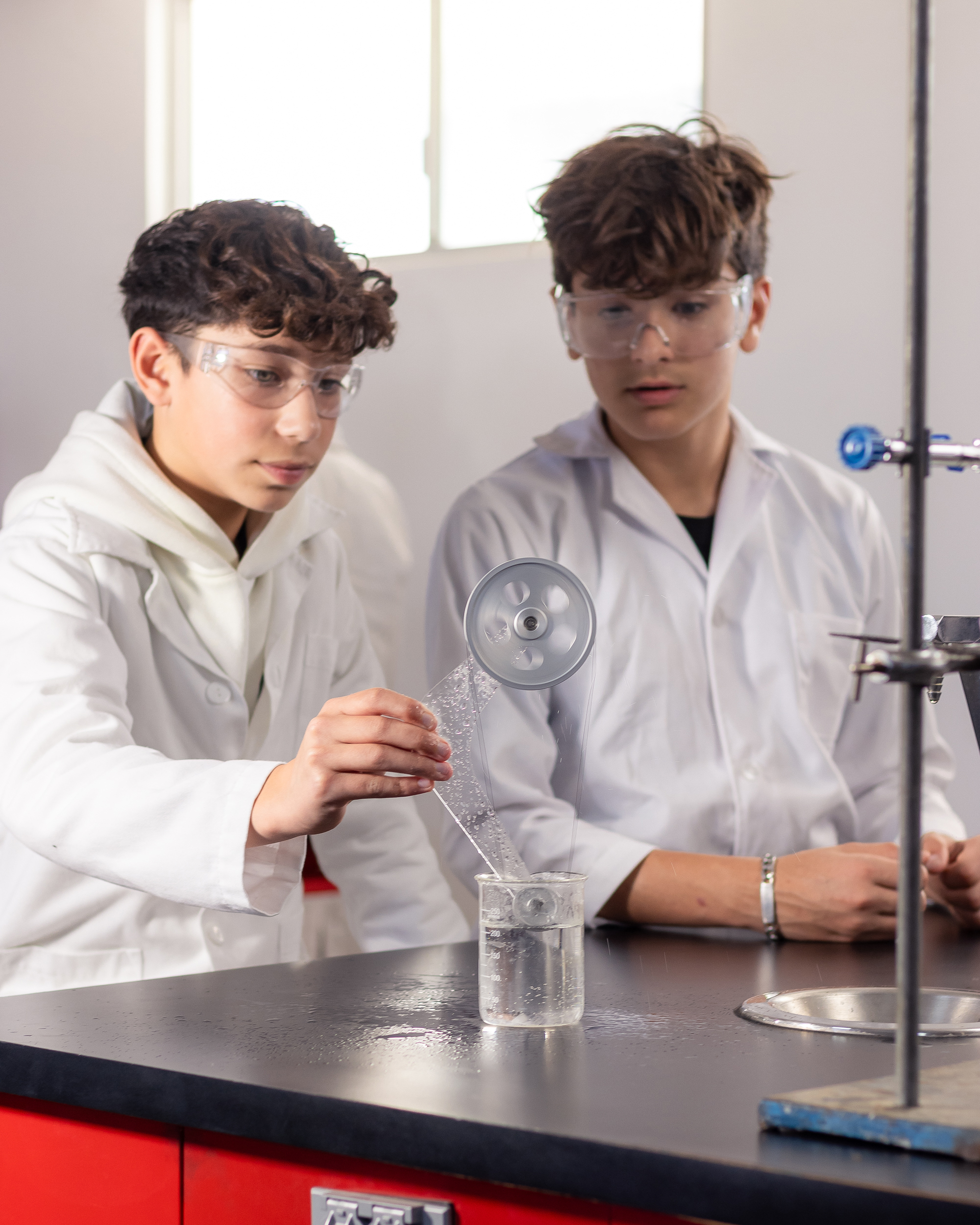 image of ai learning with modern classroom engagement