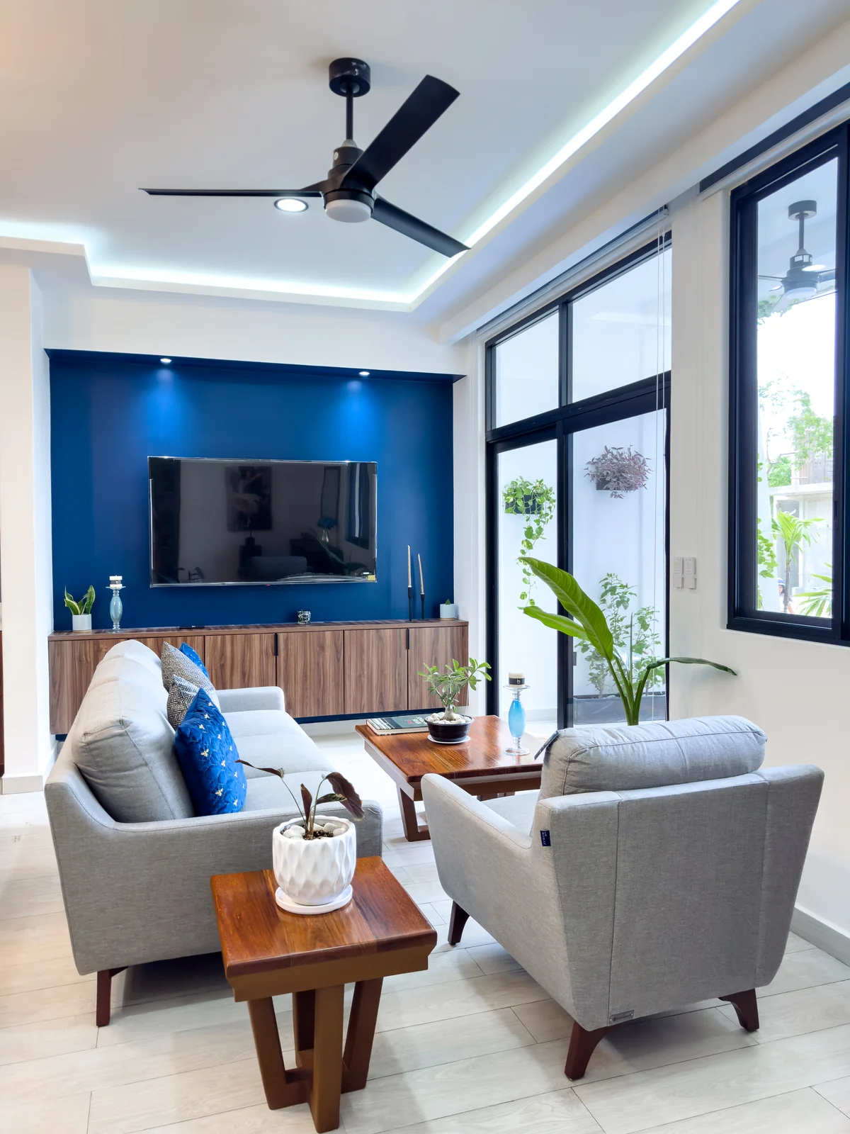 Image of Garden at Blue Water, featuring Living Room, Modern Interior Design.