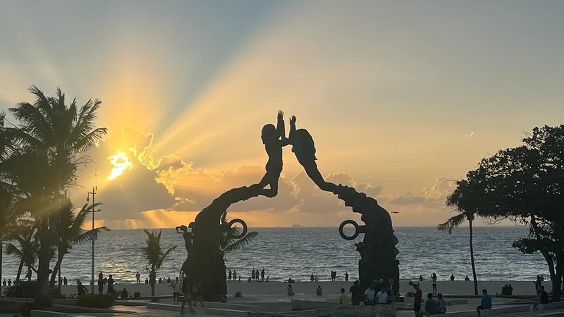 Image of a Ocean View, featuring Sunset View and Beachfront Location.