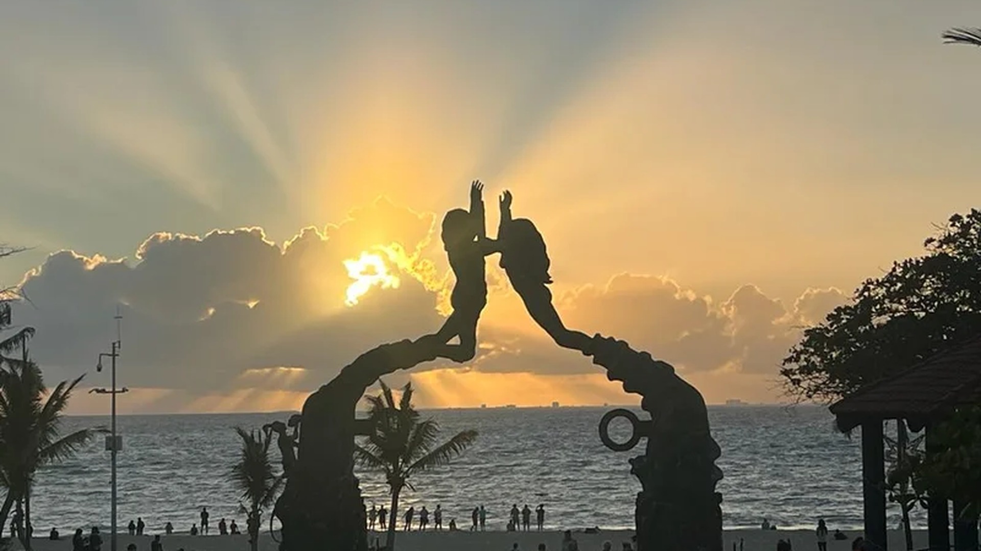 Image of a Ocean View, featuring Sunrise View and Beachfront Location.