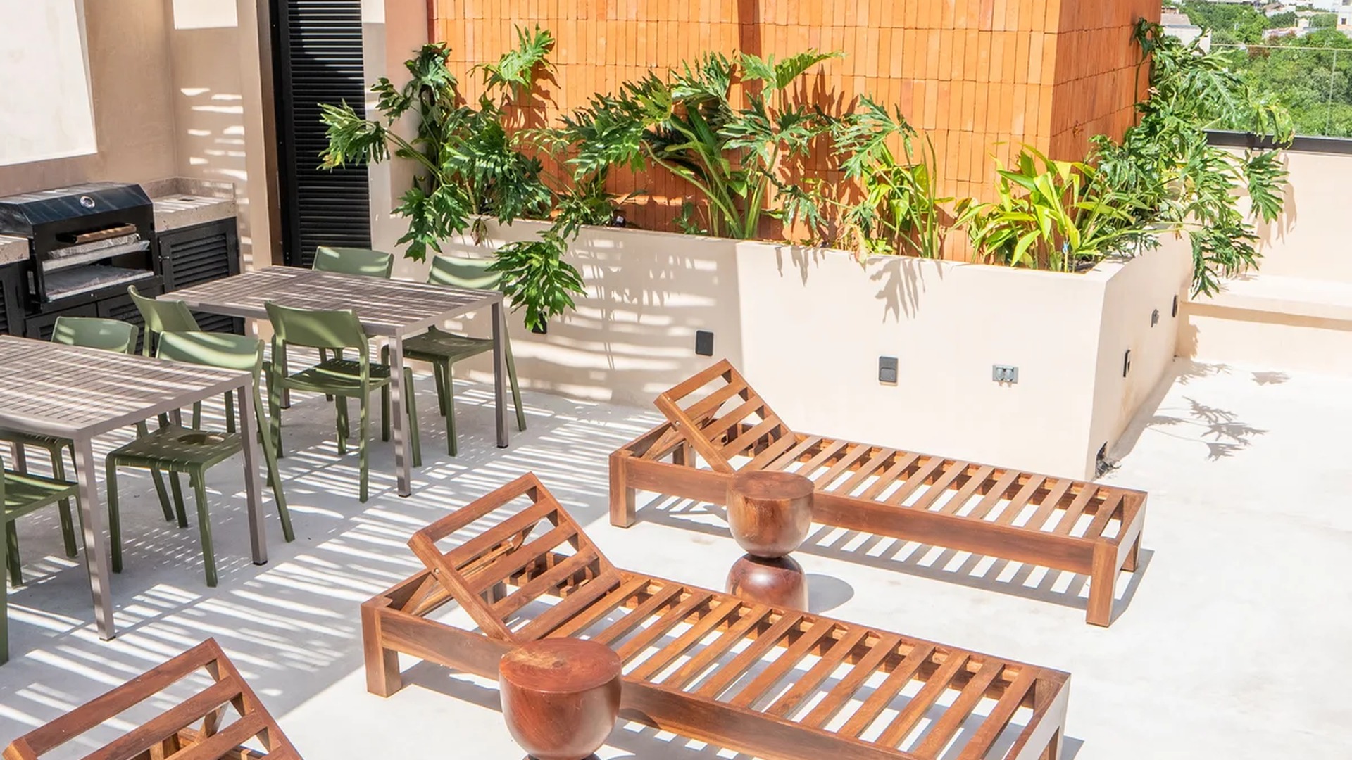 Image of a Rooftop Terrace, featuring Sundeck and Outdoor Dining.