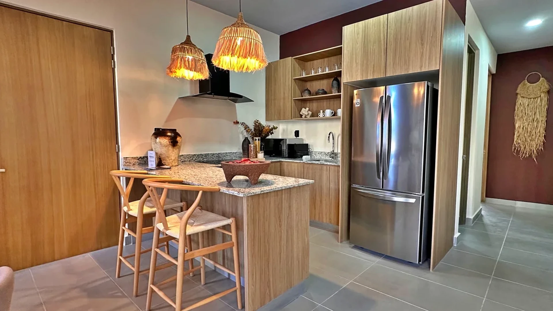 Image of a Modern Kitchen, featuring Kitchen Island and Breakfast Bar.