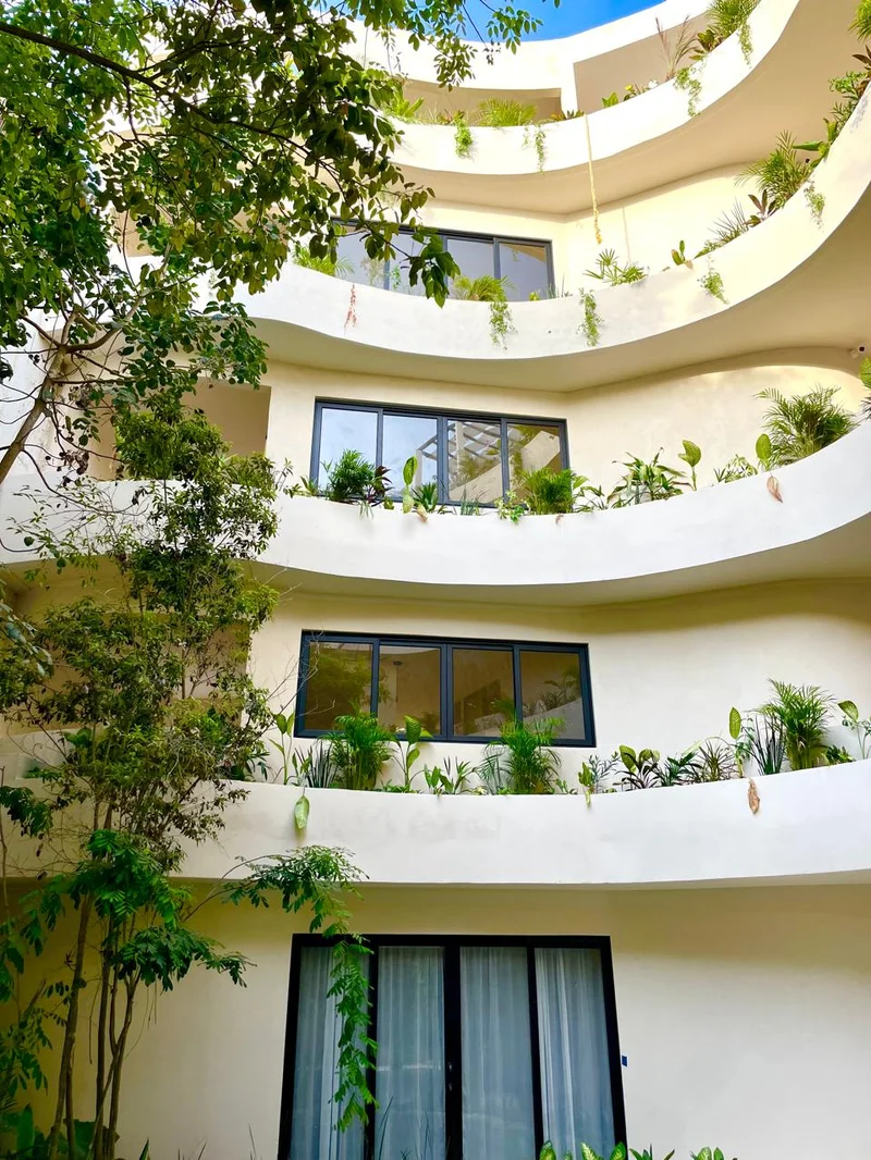 Image of Garden at TsOn, featuring Modern Architecture, Courtyard View.