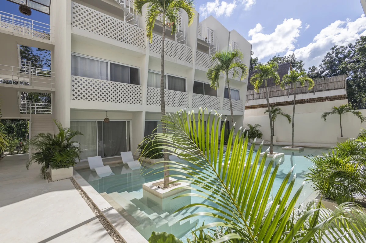 Image of Swimming Pool at Menotto 11, featuring Swimming Pool, Modern Architecture.