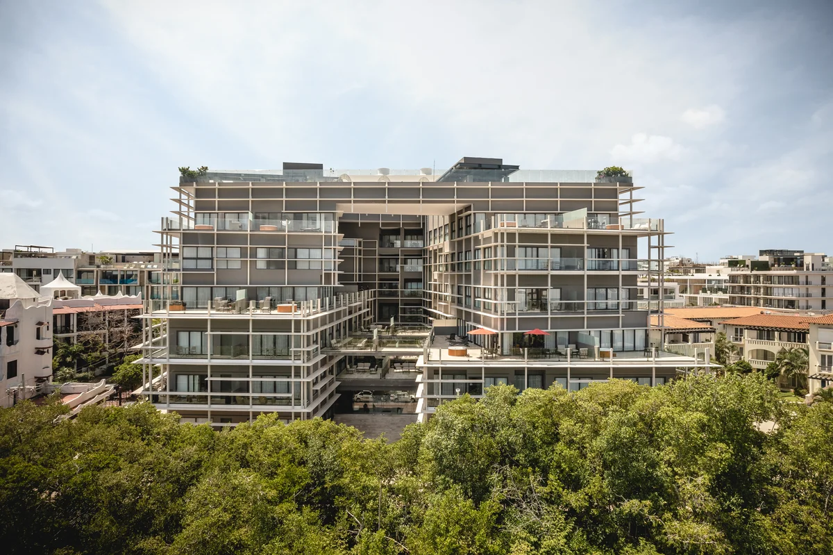 Image of Jacuzzi at Singular Dream, featuring Modern Architecture, Building Exterior.