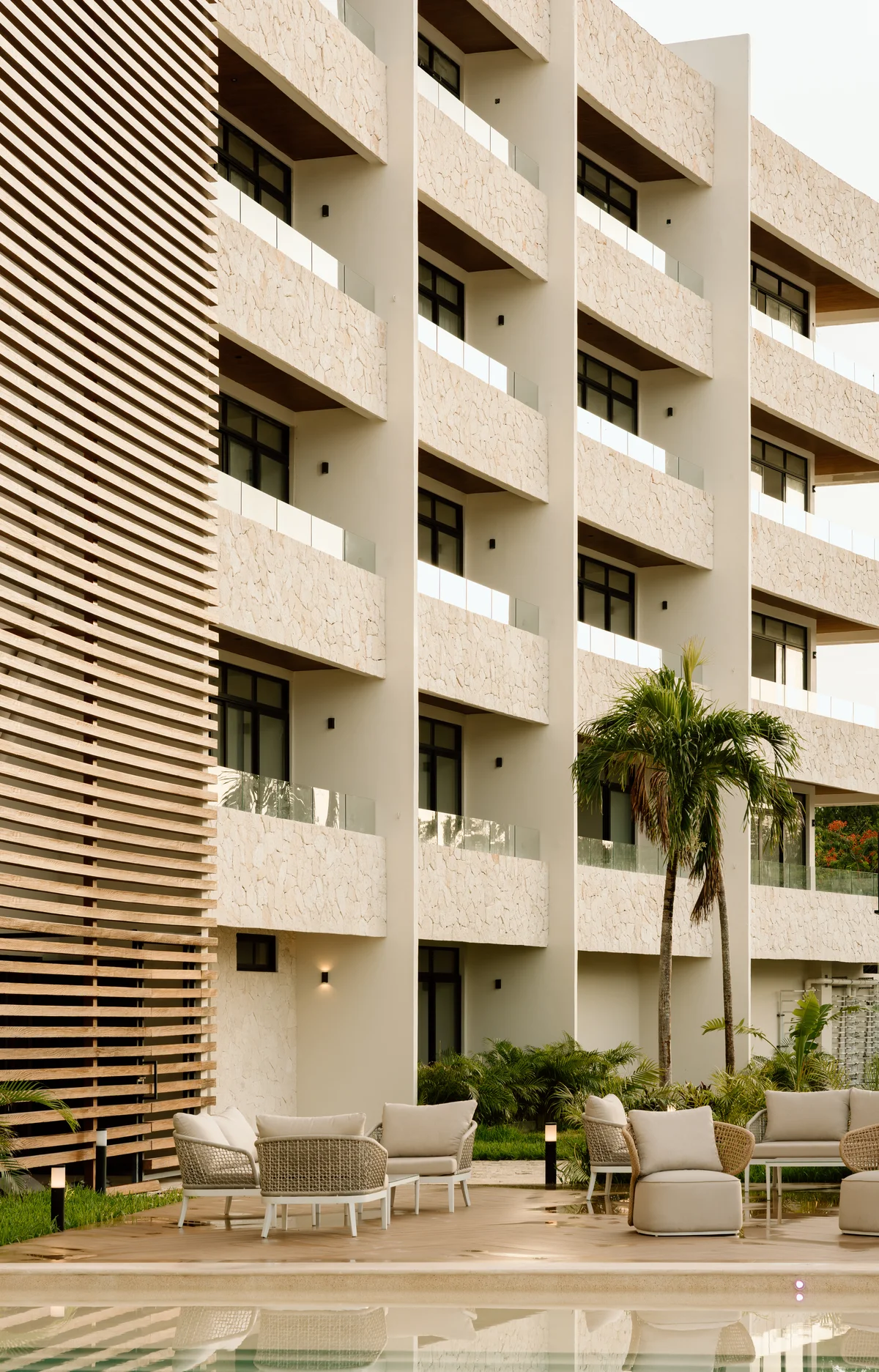 Image of Swimming Pool at Distrito Norte, featuring Modern Architecture, Poolside Lounge.