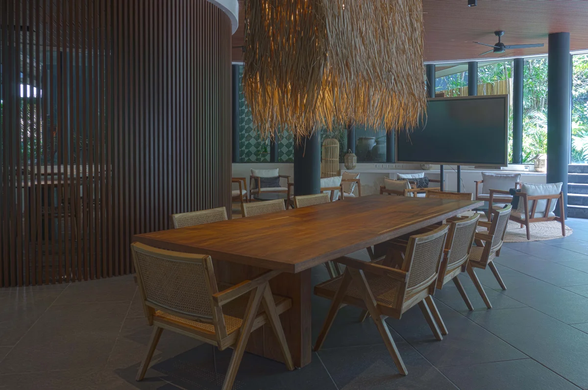 Image of Lounge at Miraluna, featuring Communal Area, Coworking Space.