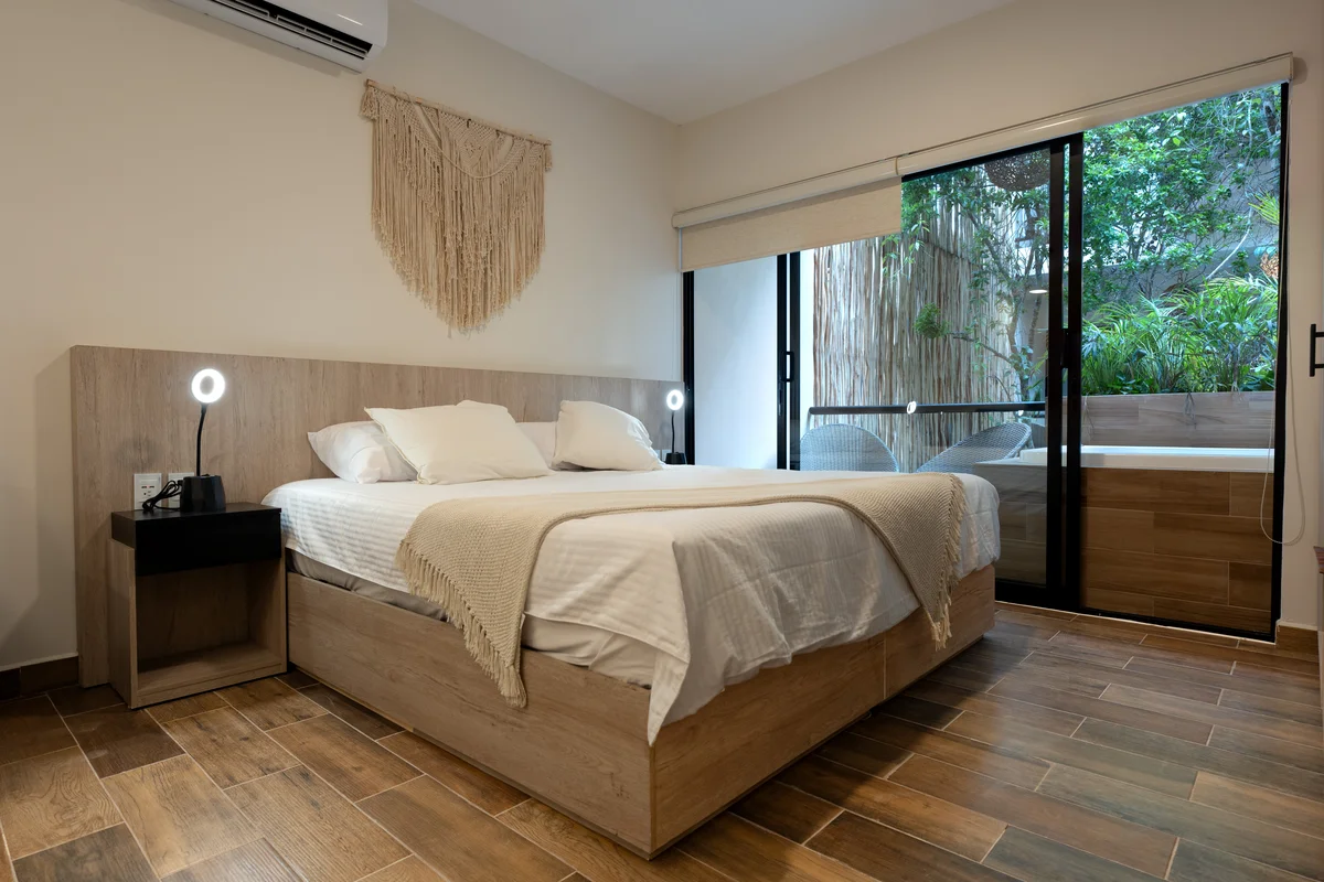 Image of Jacuzzi at Wamai, featuring Modern Bedroom, King Size Bed.