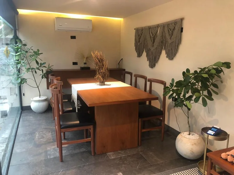 Image of Lounge at iX, featuring Dining Area, Communal Lounge.