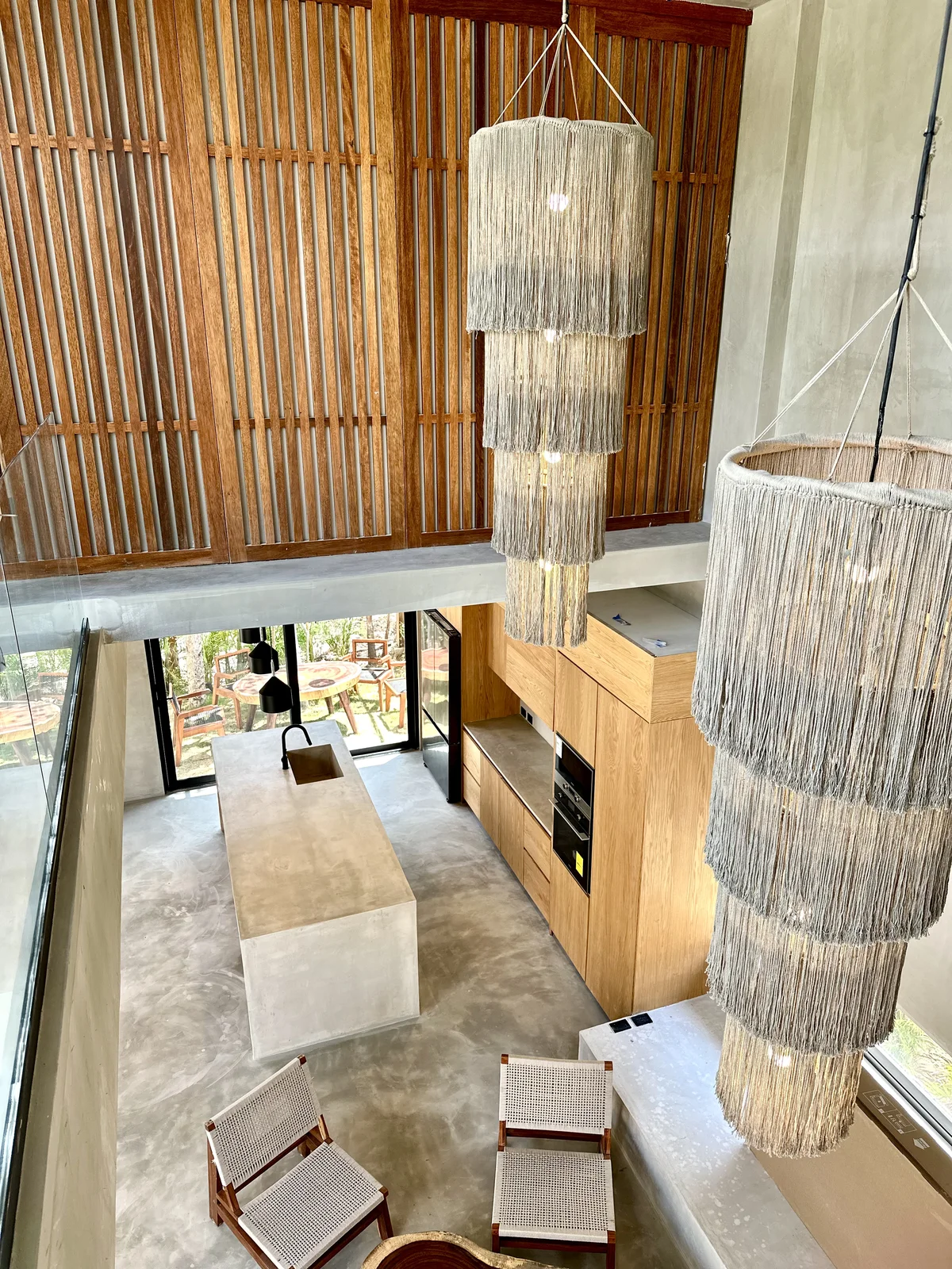 Image of Garden at Xanbel, featuring High Ceilings, Modern Kitchen.