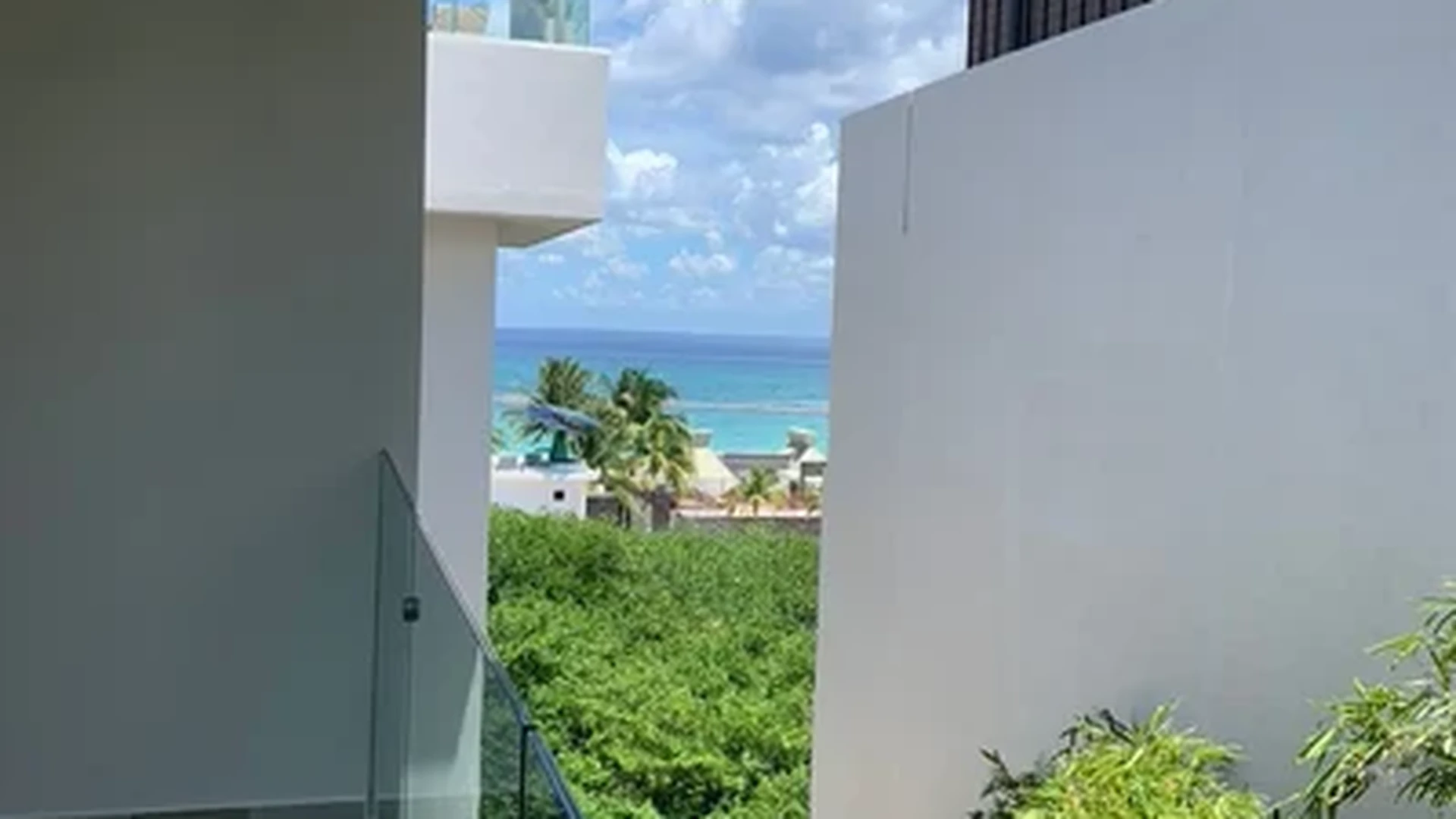Image of Ocean View at Cruz con Mar, featuring Ocean View, Tropical Landscape.