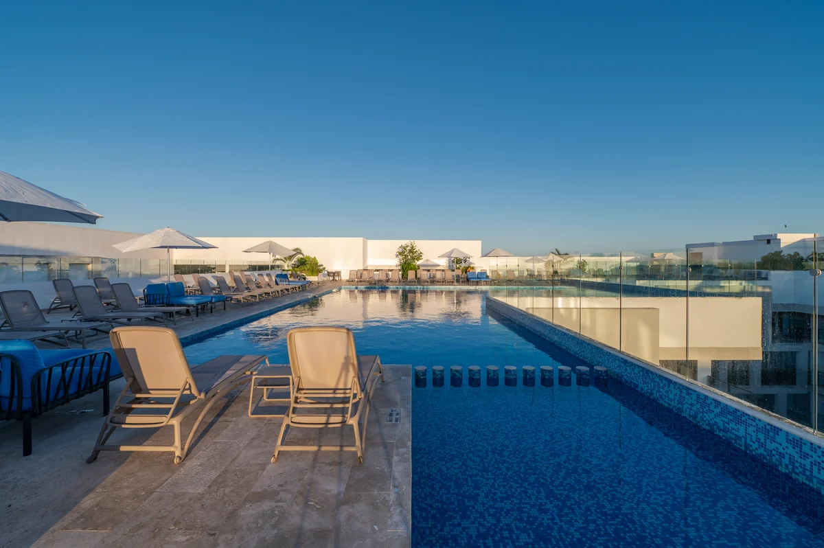Image of Swimming Pool at Ipana, featuring Rooftop Pool, Infinity Pool.