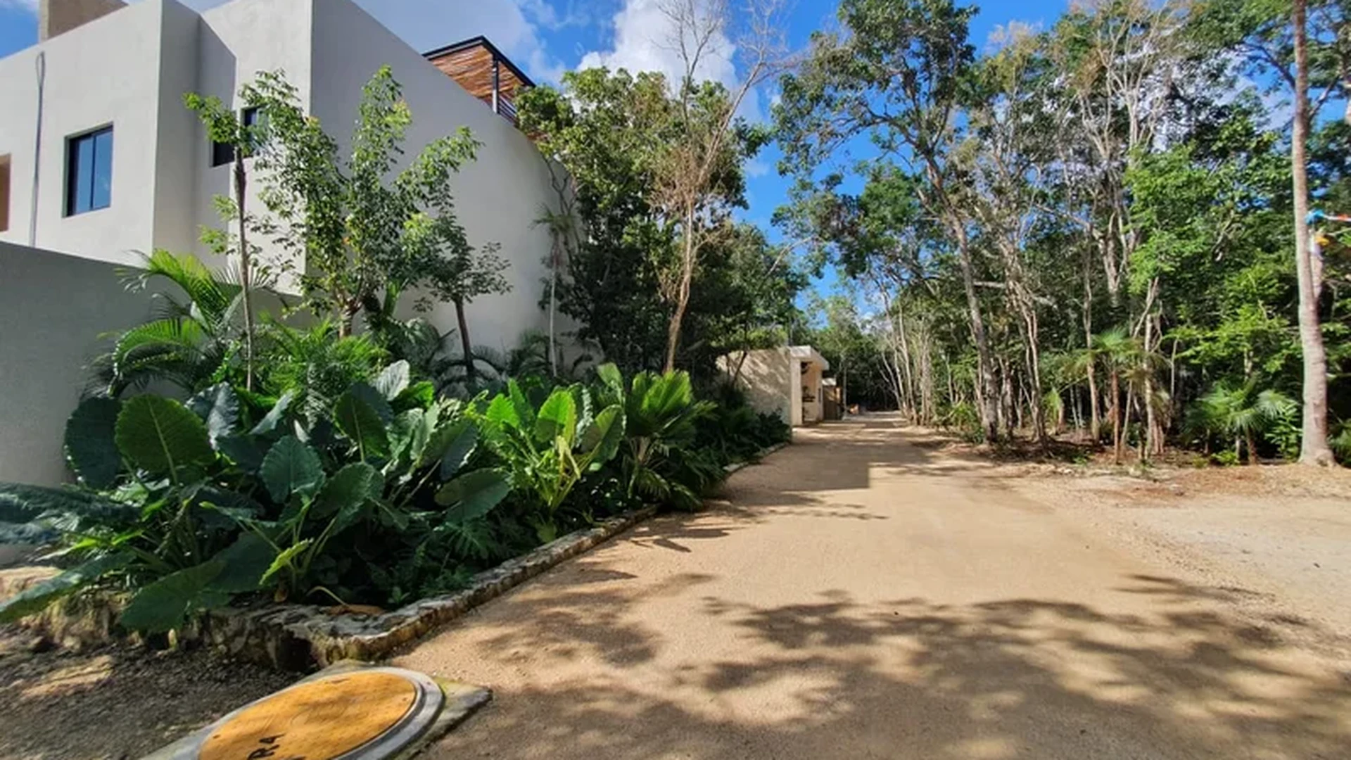 Image of Garden at Jungle Park Residences, featuring Modern Residence, Exterior Facade.