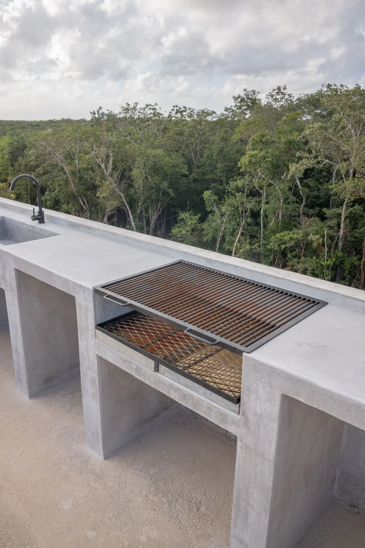 Image of Grill Area at Limas Tulum, featuring Outdoor Kitchen, Grill Area.