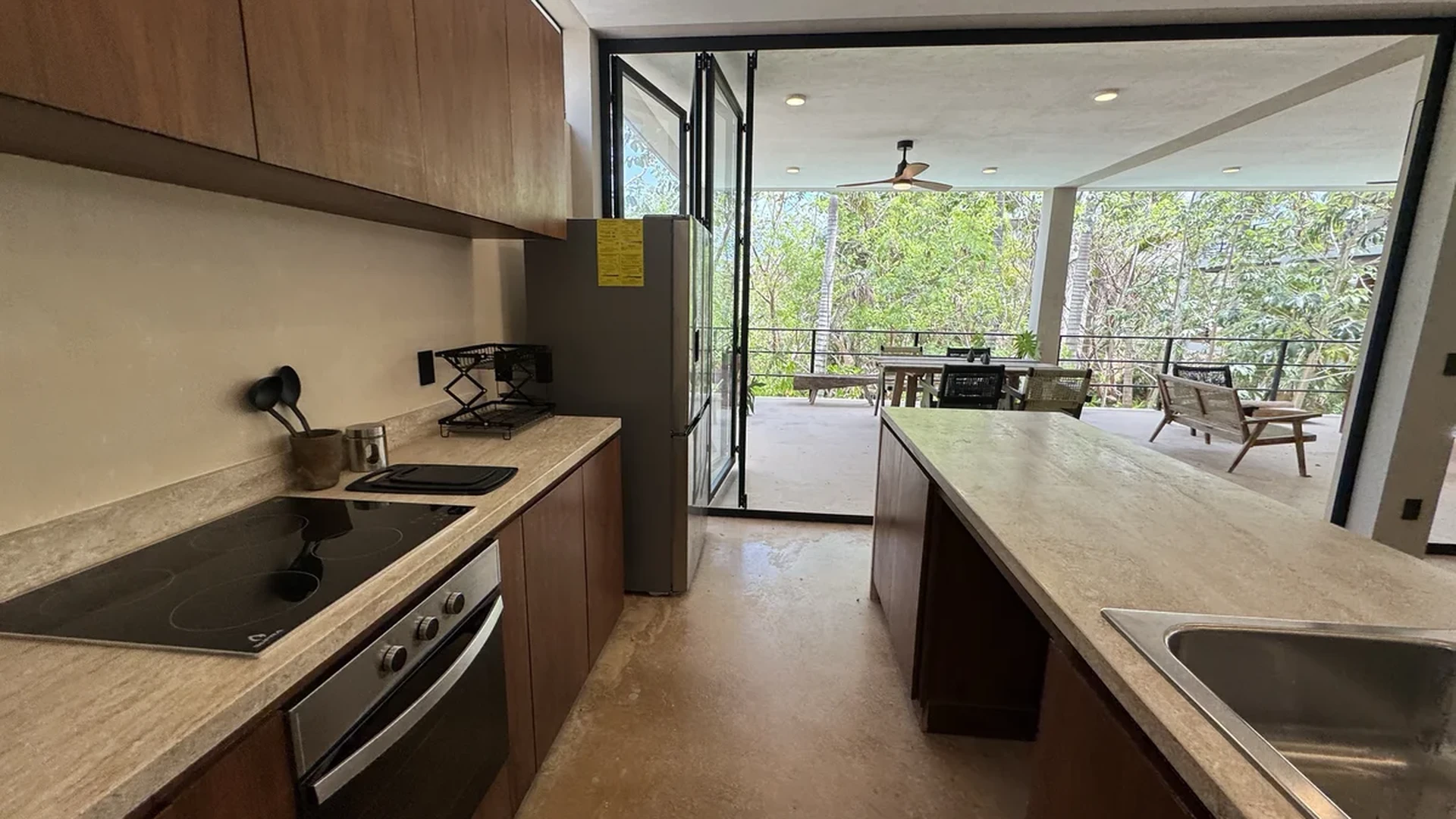 Image of Lounge at Limas Tulum, featuring Modern Kitchen, Outdoor Dining.