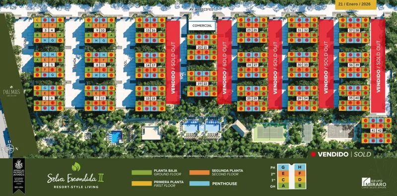 An aerial site plan of the Selva Escondida II development, showcasing residential buildings and amenities. Several buildings are prominently marked with large red banners stating 'VENDIDO / SOLD OUT'. A legend at the bottom details unit types by f...