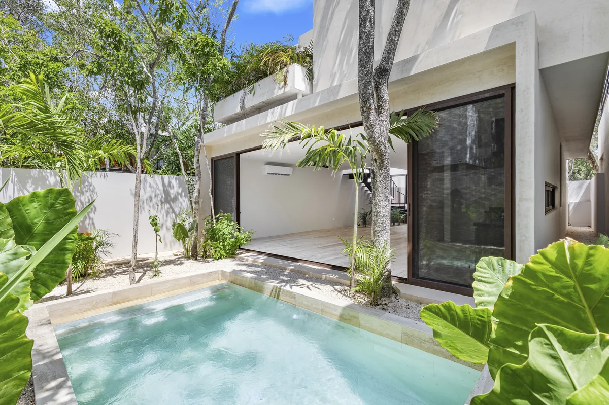Image of Swimming Pool at Casa Kaa, featuring Modern Architecture, Tropical Garden.