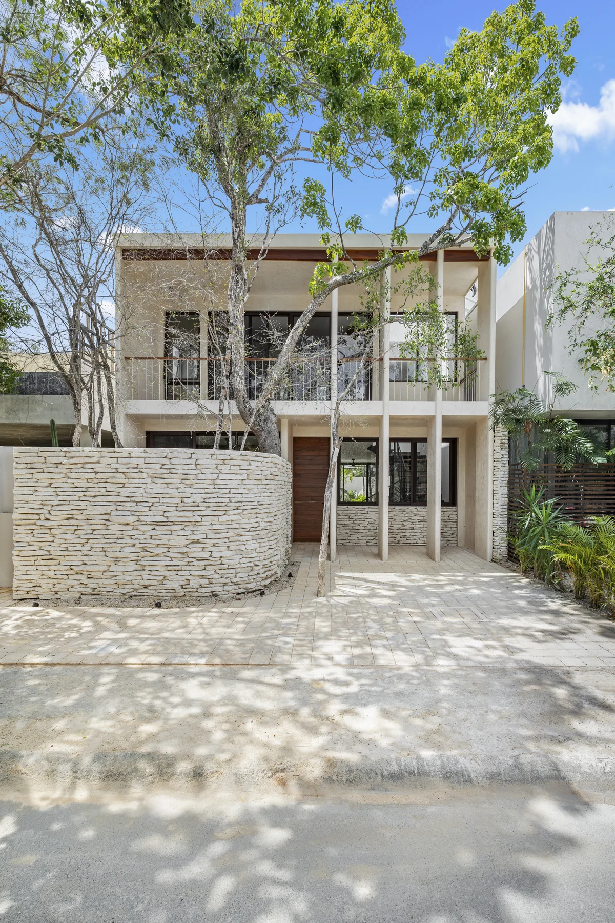 Image of Parking at Casa Kaa, featuring Residential Facade, Modern Architecture.