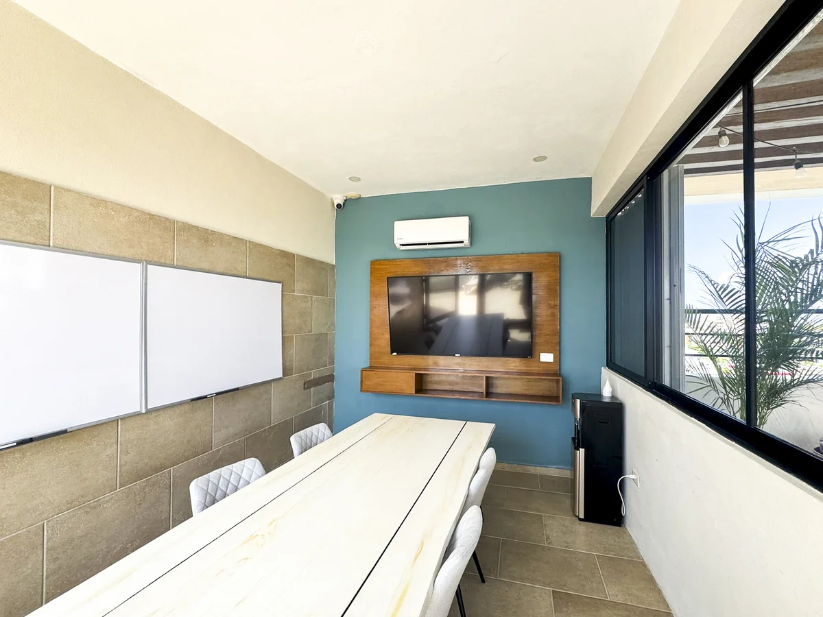 Image of Coworking Space at Torre 25, featuring Meeting Room, Coworking Space.