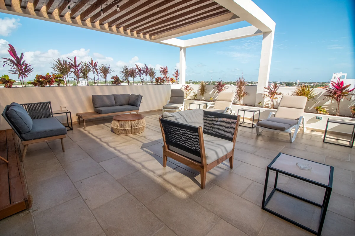 Image of Rooftop Terrace at Torre 25, featuring Rooftop Terrace, Outdoor Lounge.