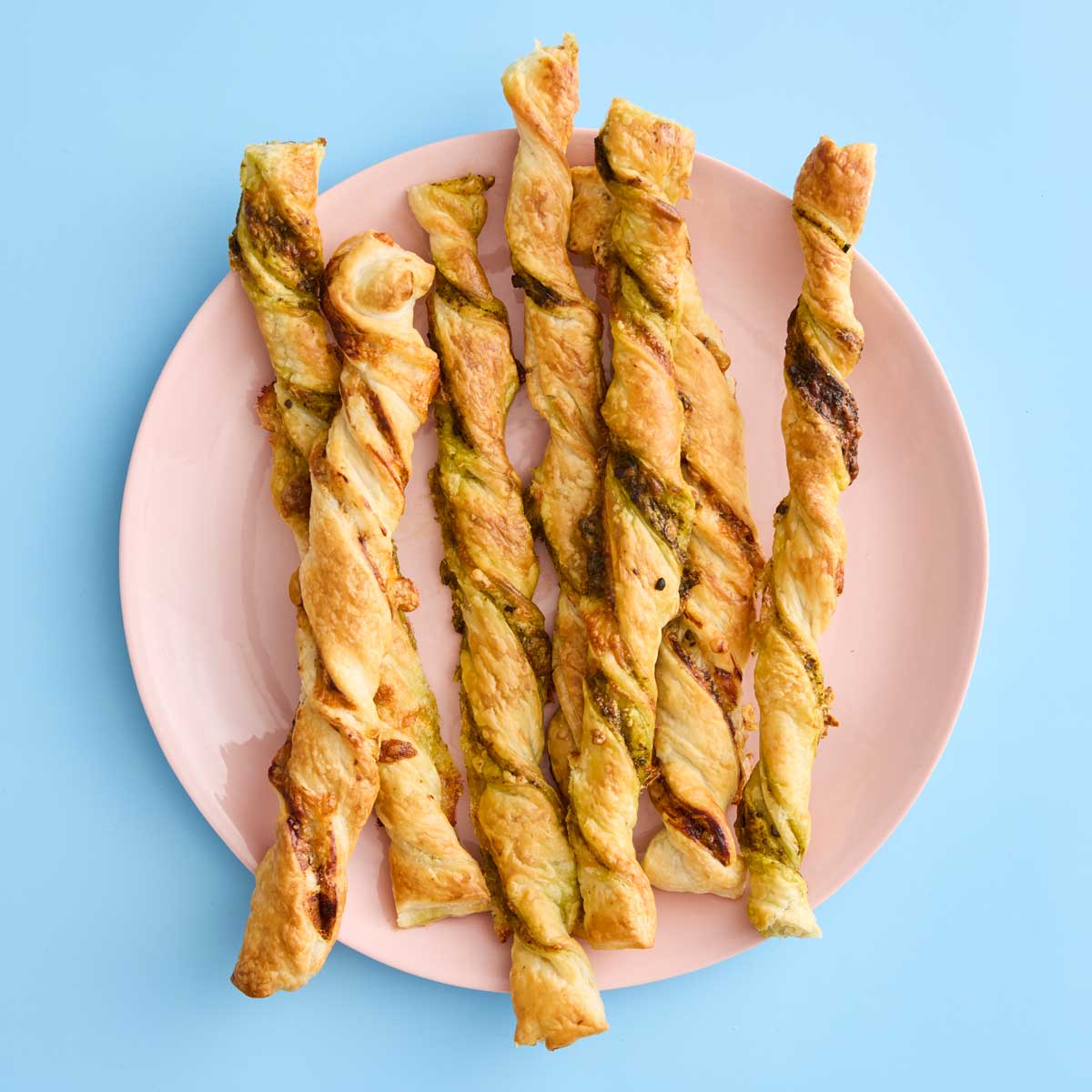Cheesy Pesto Pastry Twists