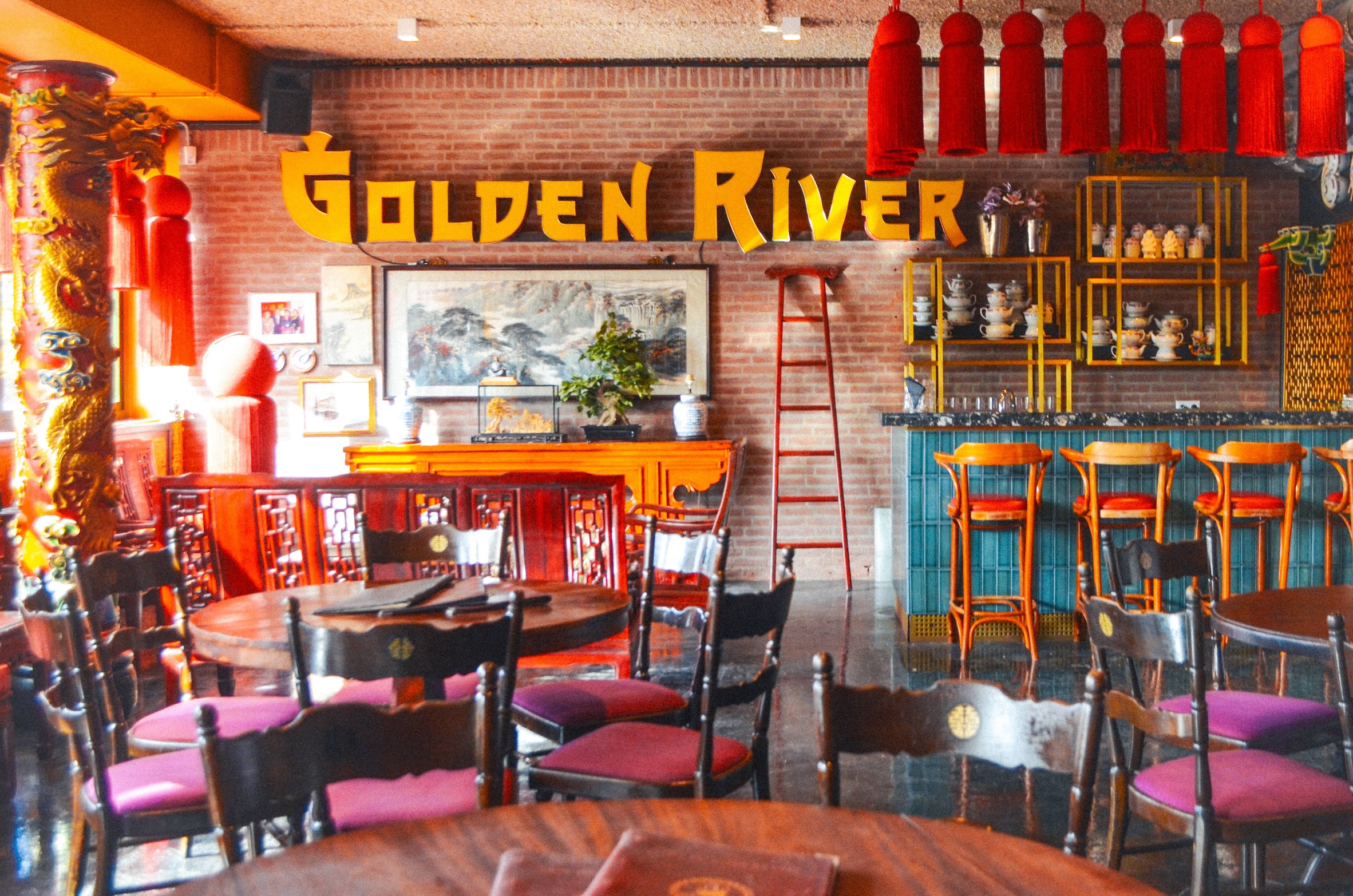 Kop en Schilderij in de Golden River kamer