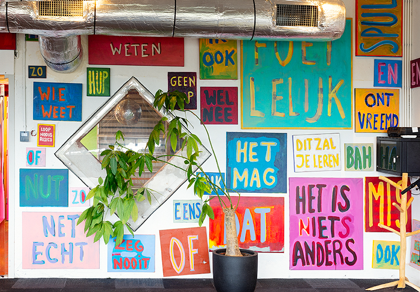 Detail van de nog in aanbouw zijnde Circus Andersom ruimte bij De Groene Afslag.