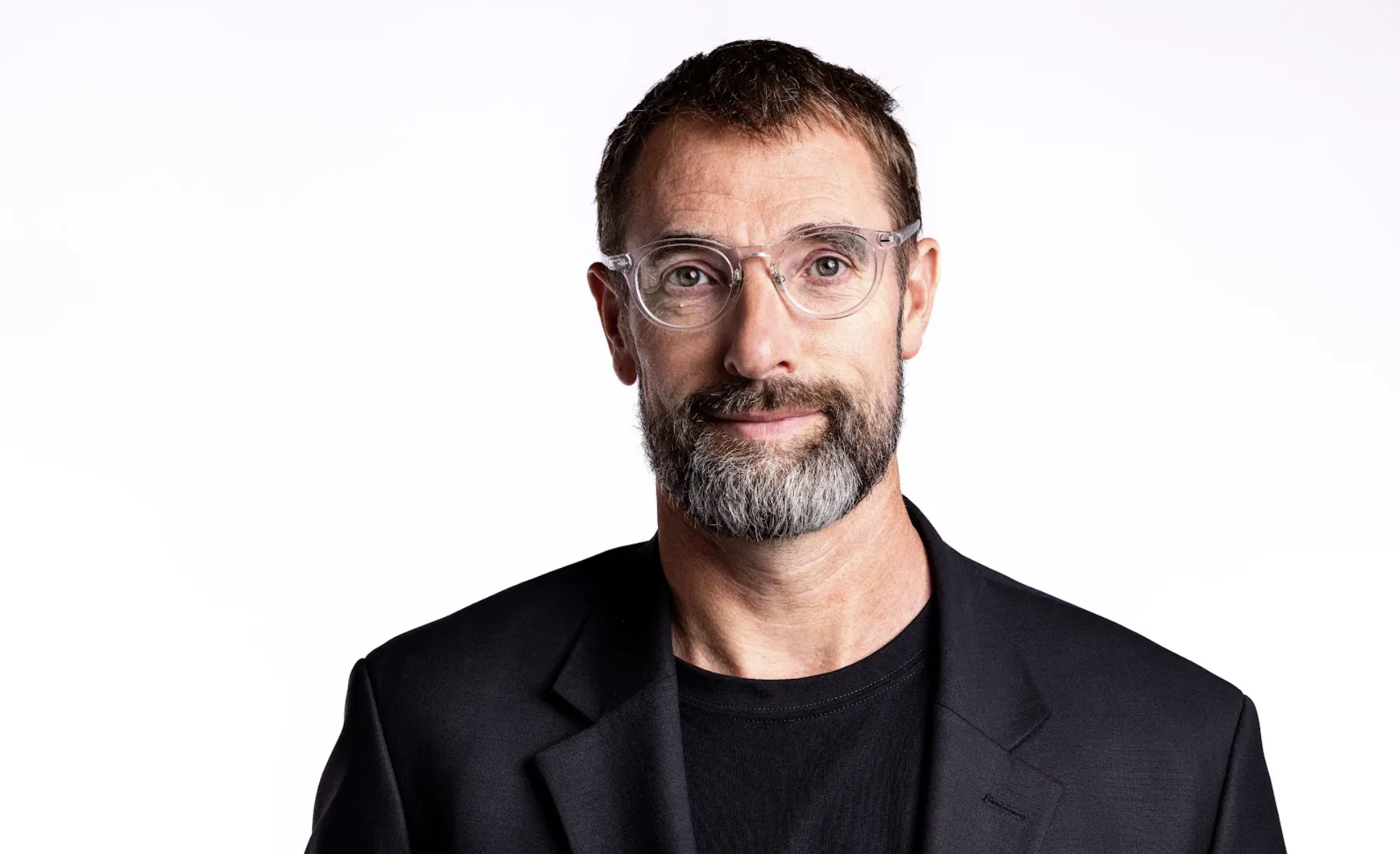 Portret van Hans Stegeman, gastdocent bij De Groene Afslag school