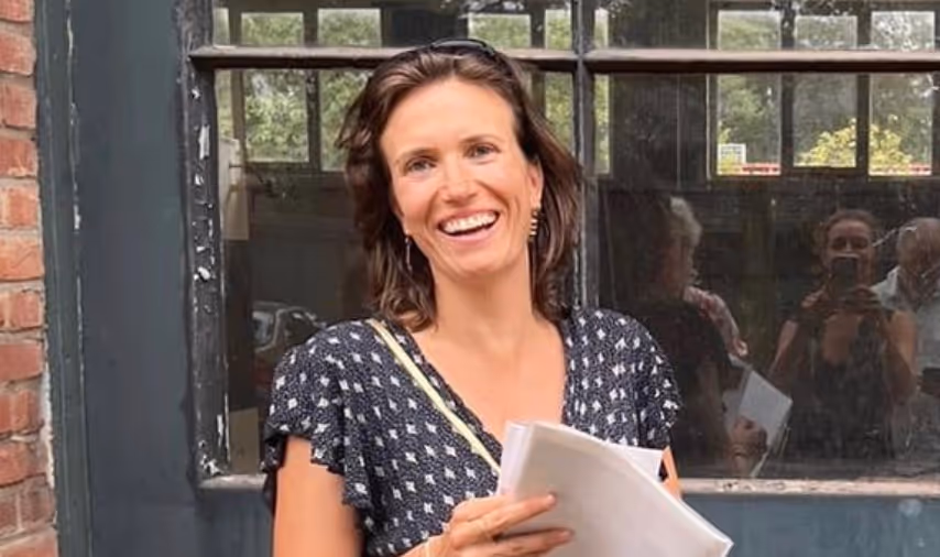 Portret van Sanne Oomen, gastdocent bij De Groene Afslag school