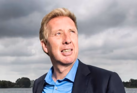 Jan Rotmans, docent van het programma Zaken anders doen bij De Groene Afslag school.