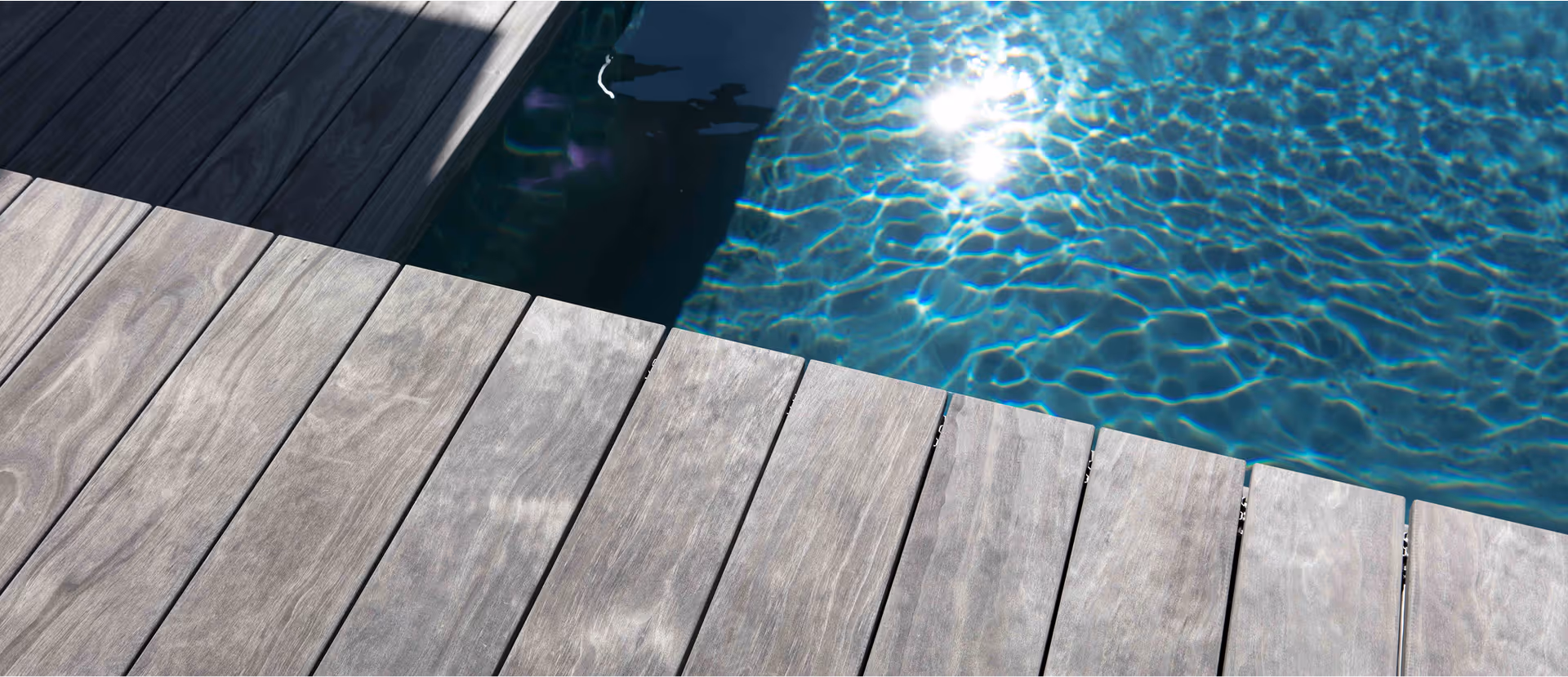 Accoya decking next to pool
