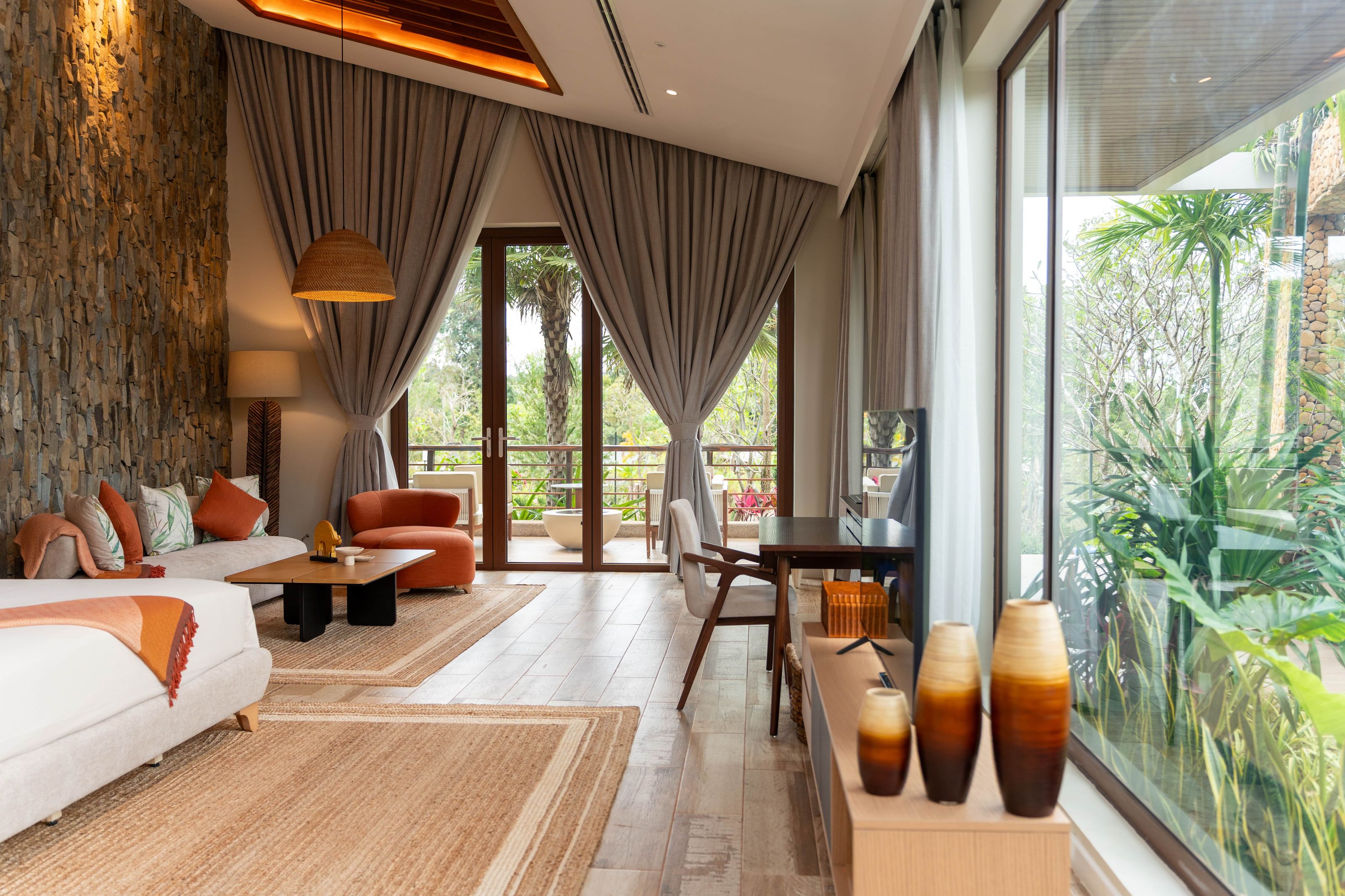 Hill Villa - Elevated Luxury Stay in the Cardamom Mountains