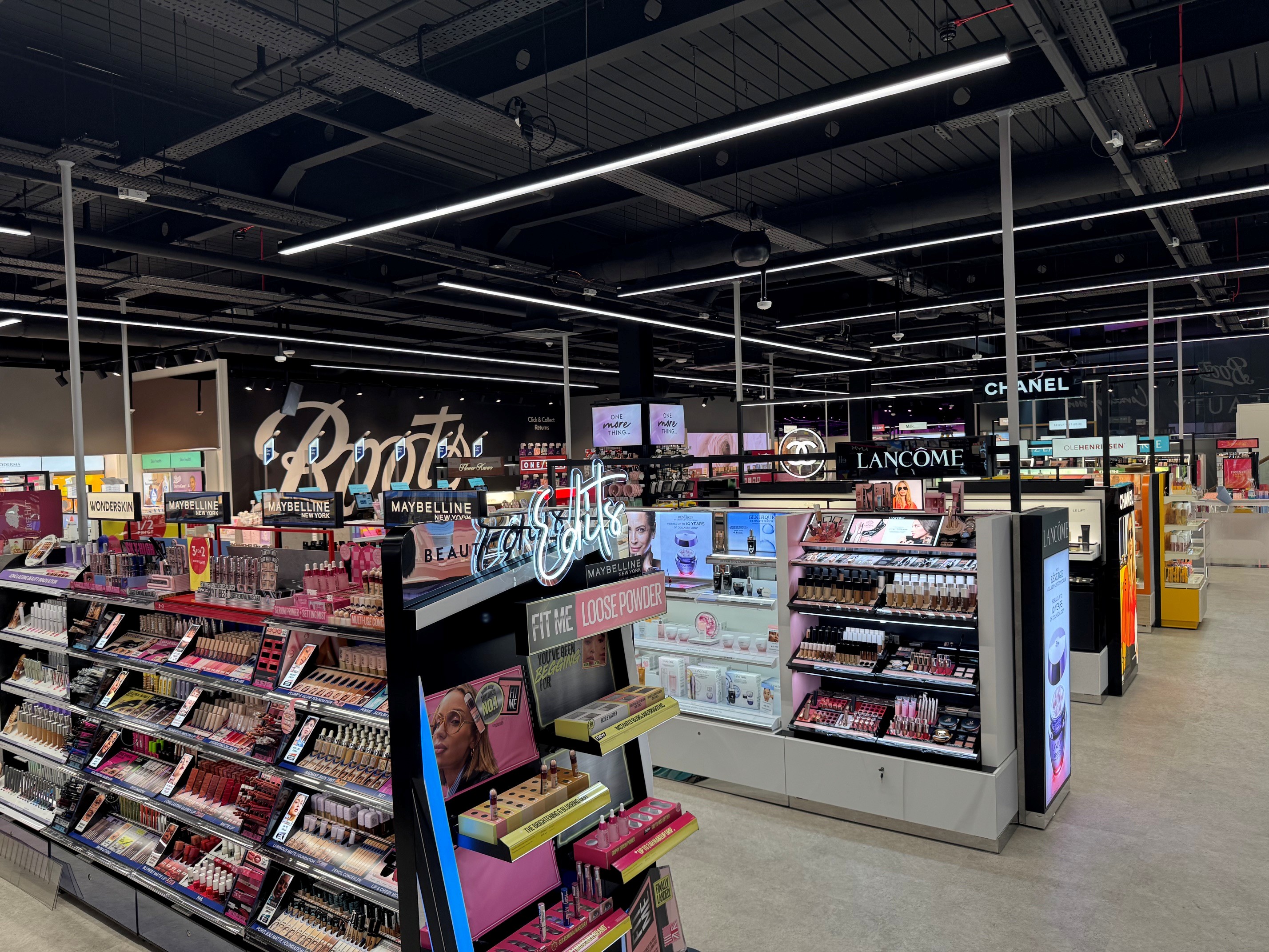 Boots store fit out