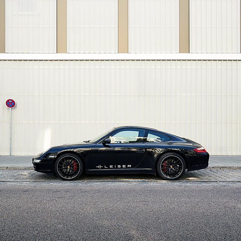 ELECTRIFIED SPORTSCAR