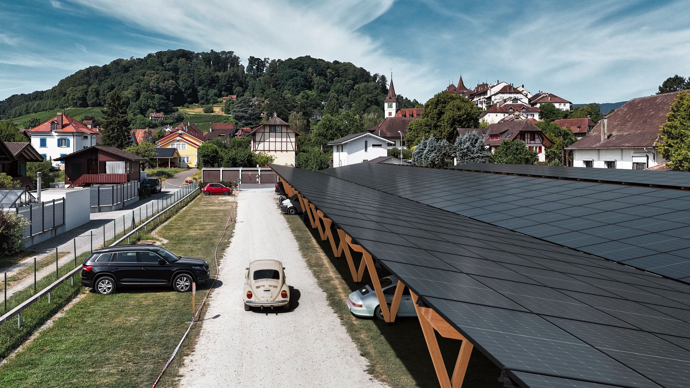 Solar Carport aus Holz auf Parkplatz der Gemeinde im Ort.