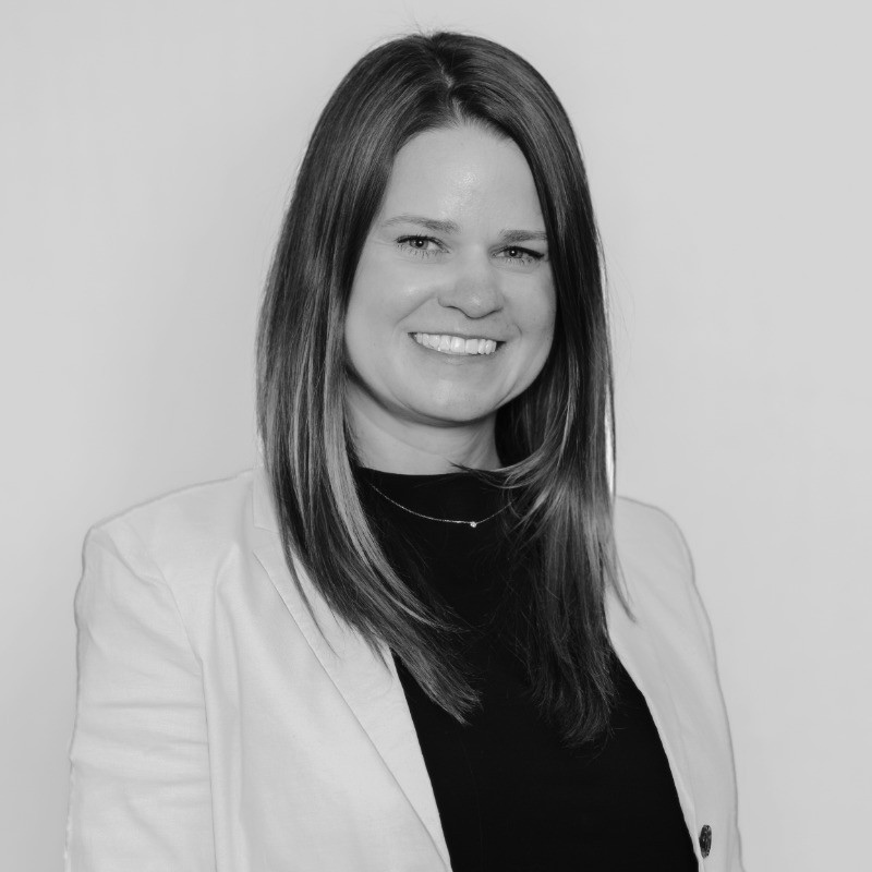 Melanie Palmer, Wealth Advisor, professional headshot
