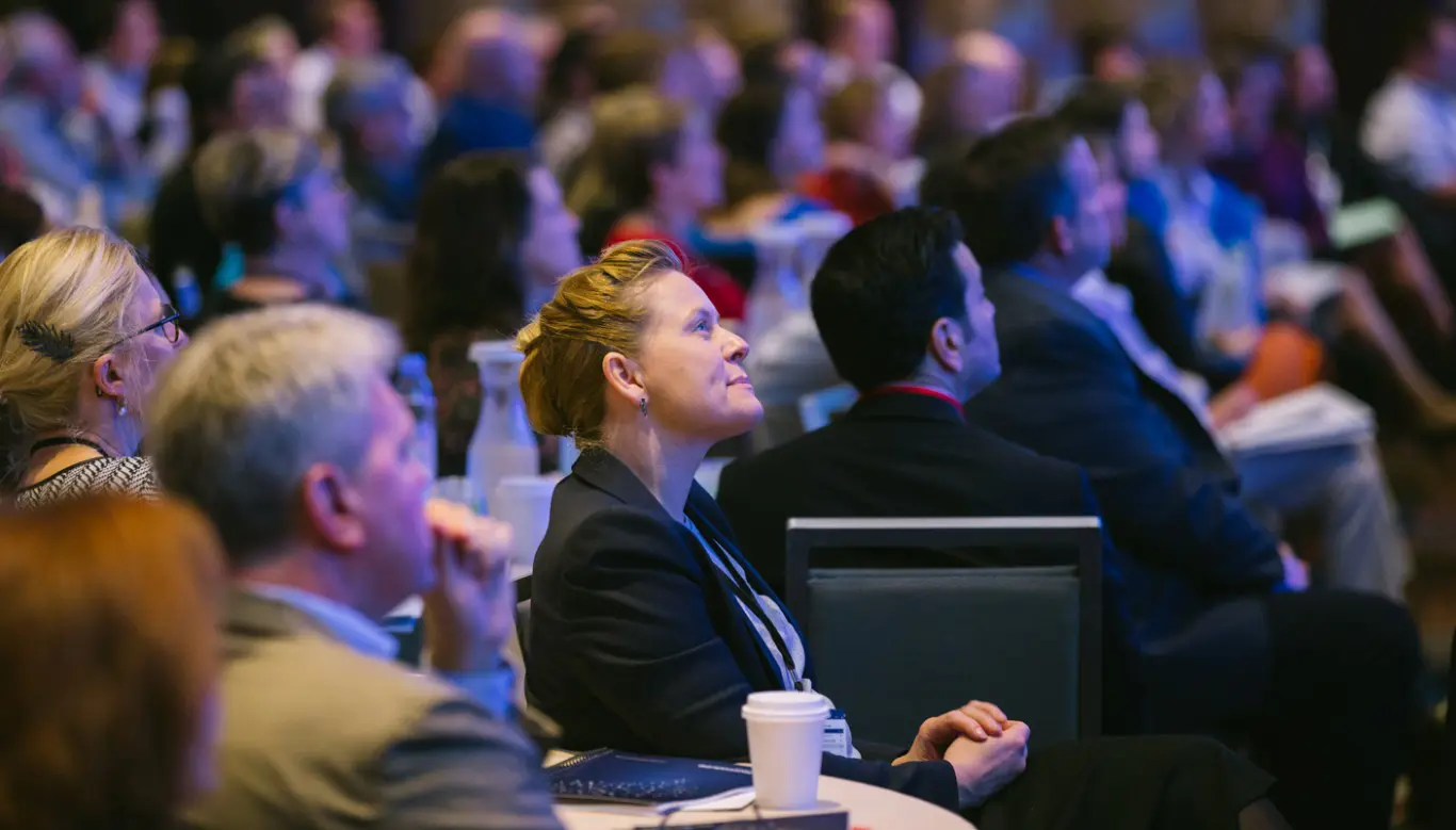Neuroleadership manegment listening at an event
