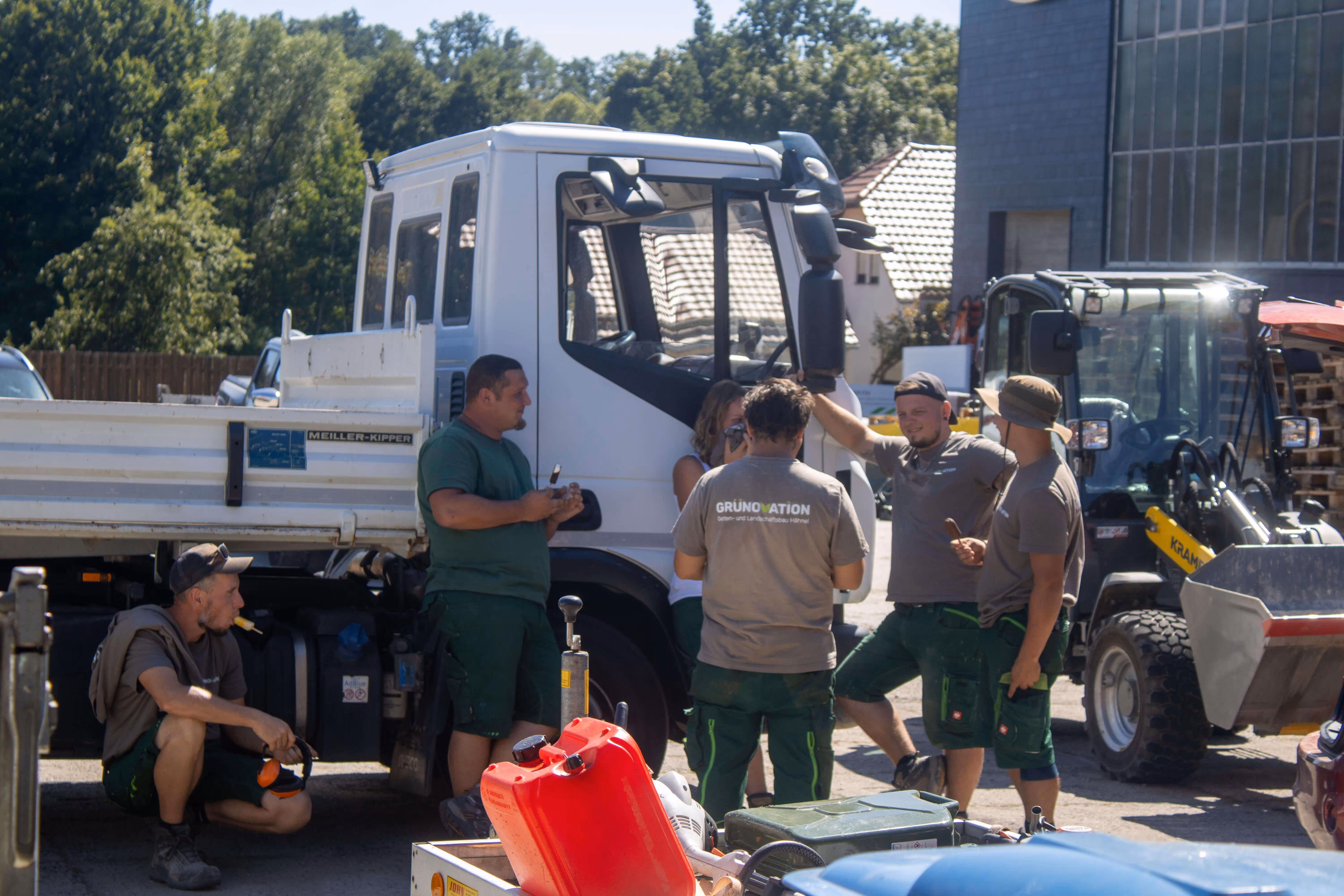 Das Team auf der Baustelle.