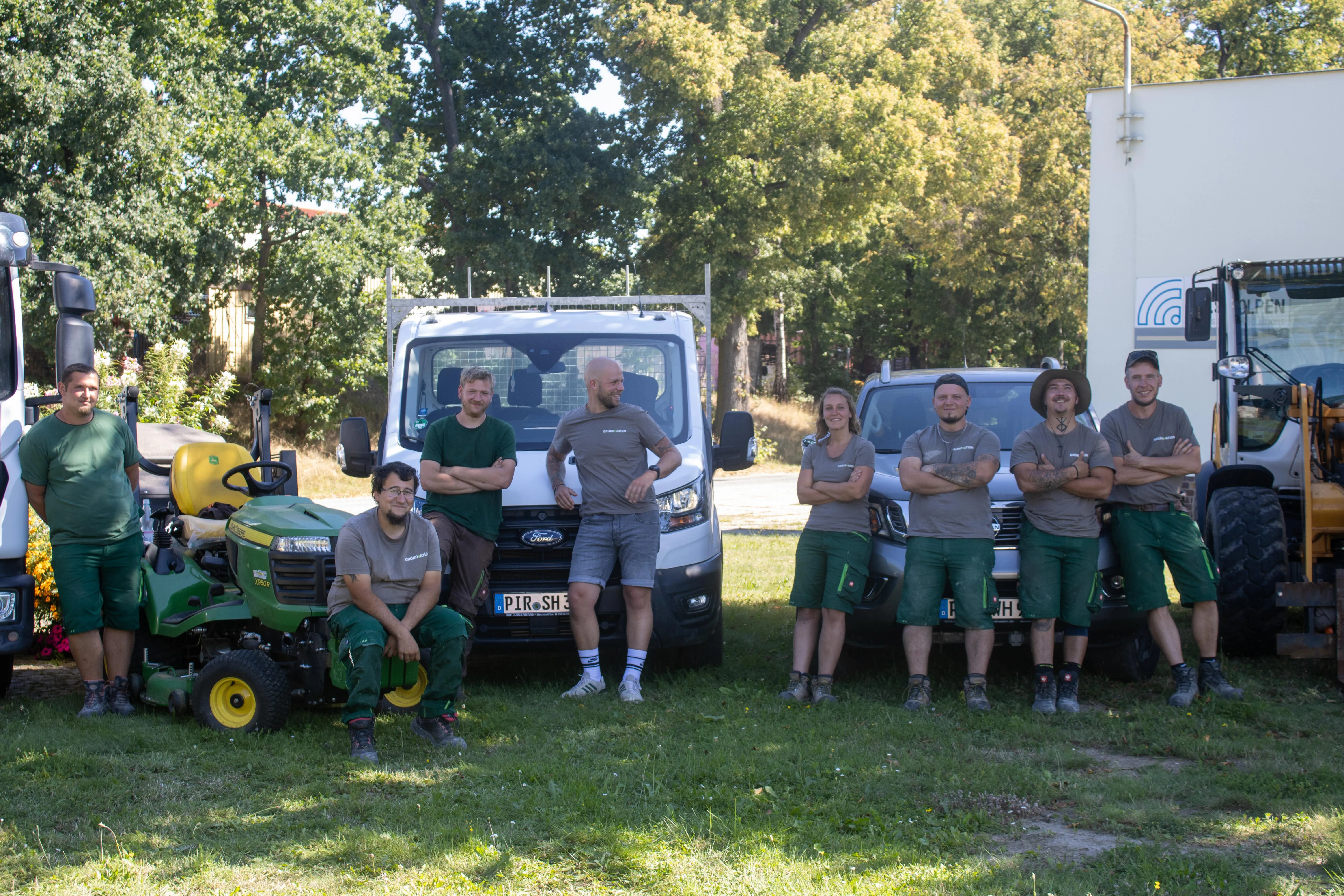 Das Team auf der Baustelle.
