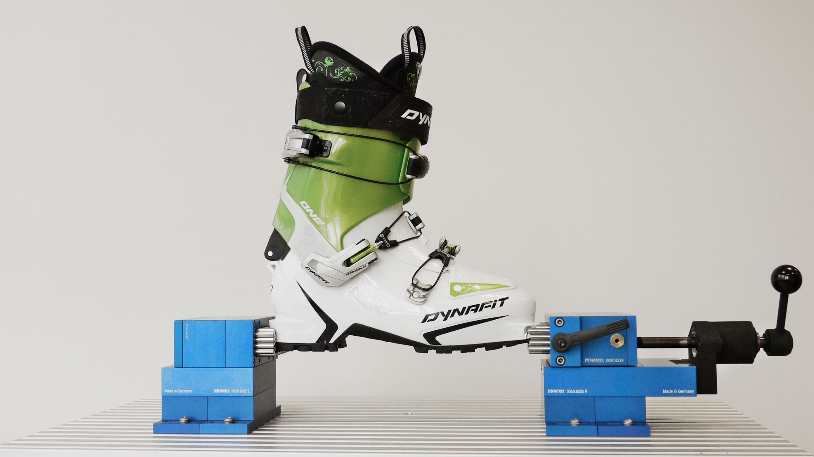 MATRIX X-Pad – Shape-Adapting Support for Smart Workpiece Handling