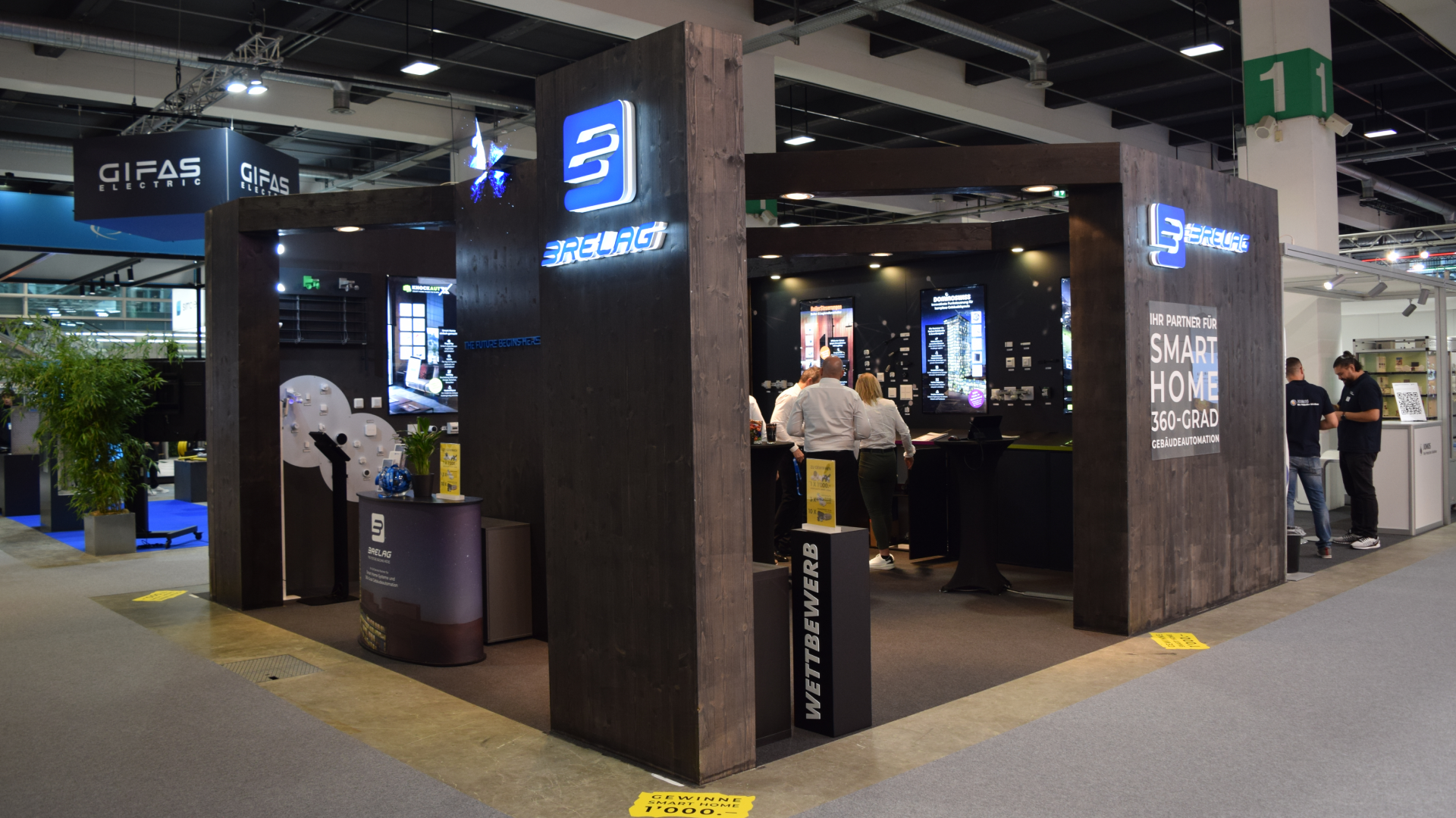 An der ineltec 2024 zeigte Brelag ein individuell entwickeltes Standkonzept, das Smart Home und Gebäudeautomation erlebbar machte.