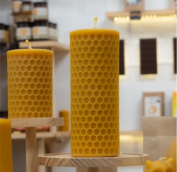 photo de bougie en cire d'abeille