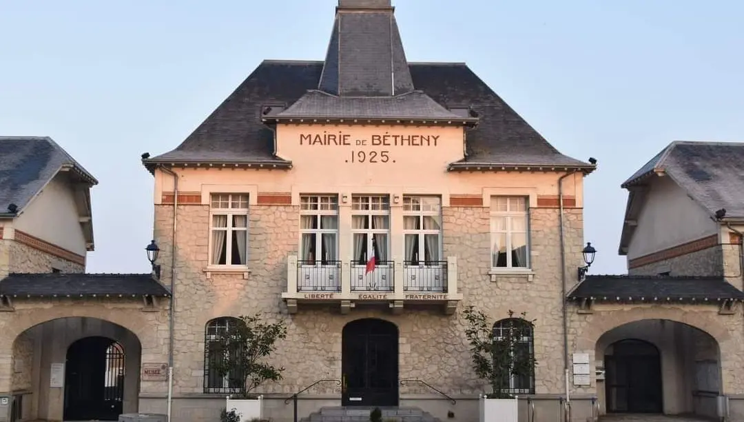 Mairie de Bétheny prise de face