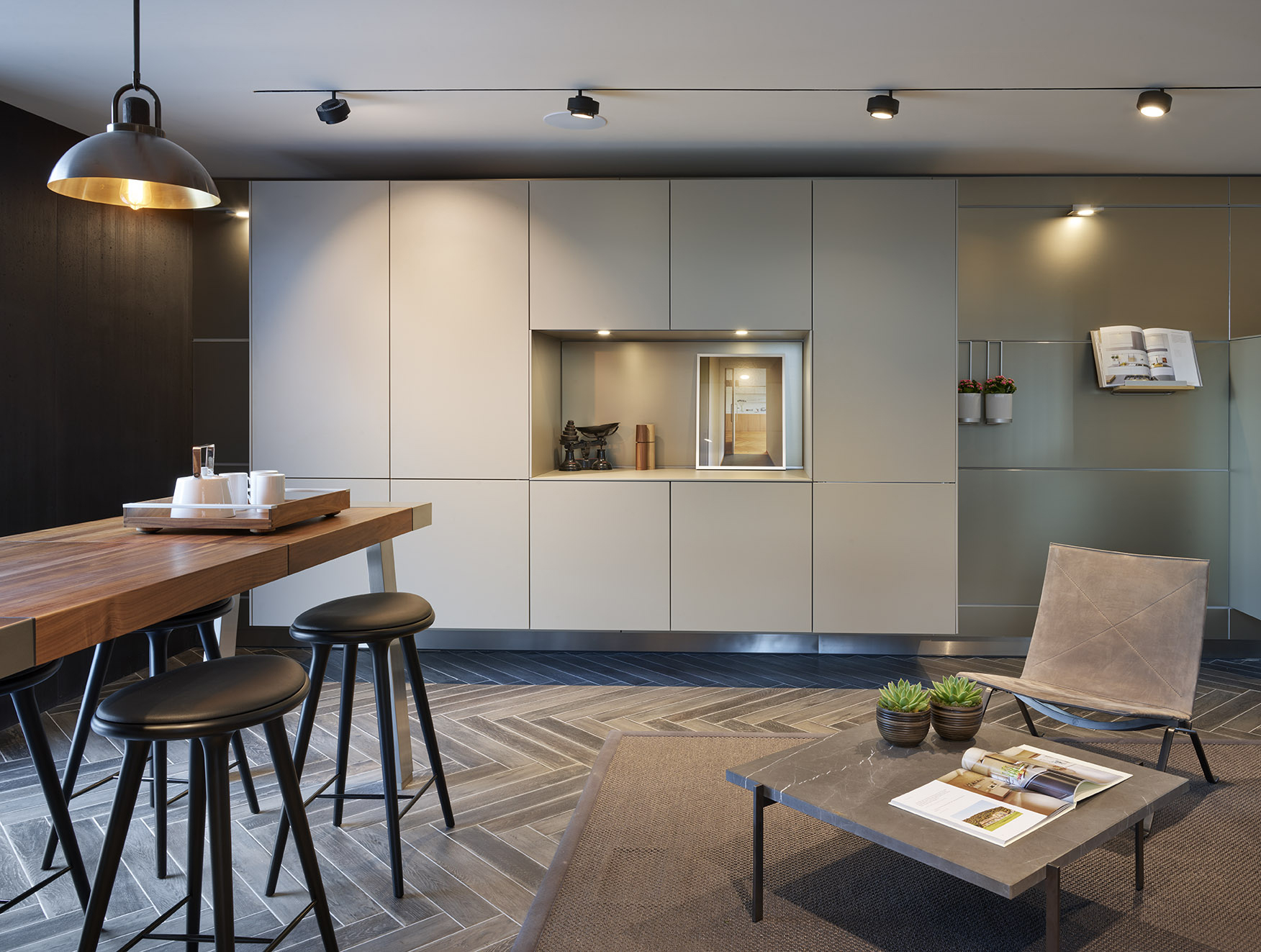 Suspended bulthaup b3 kitchen